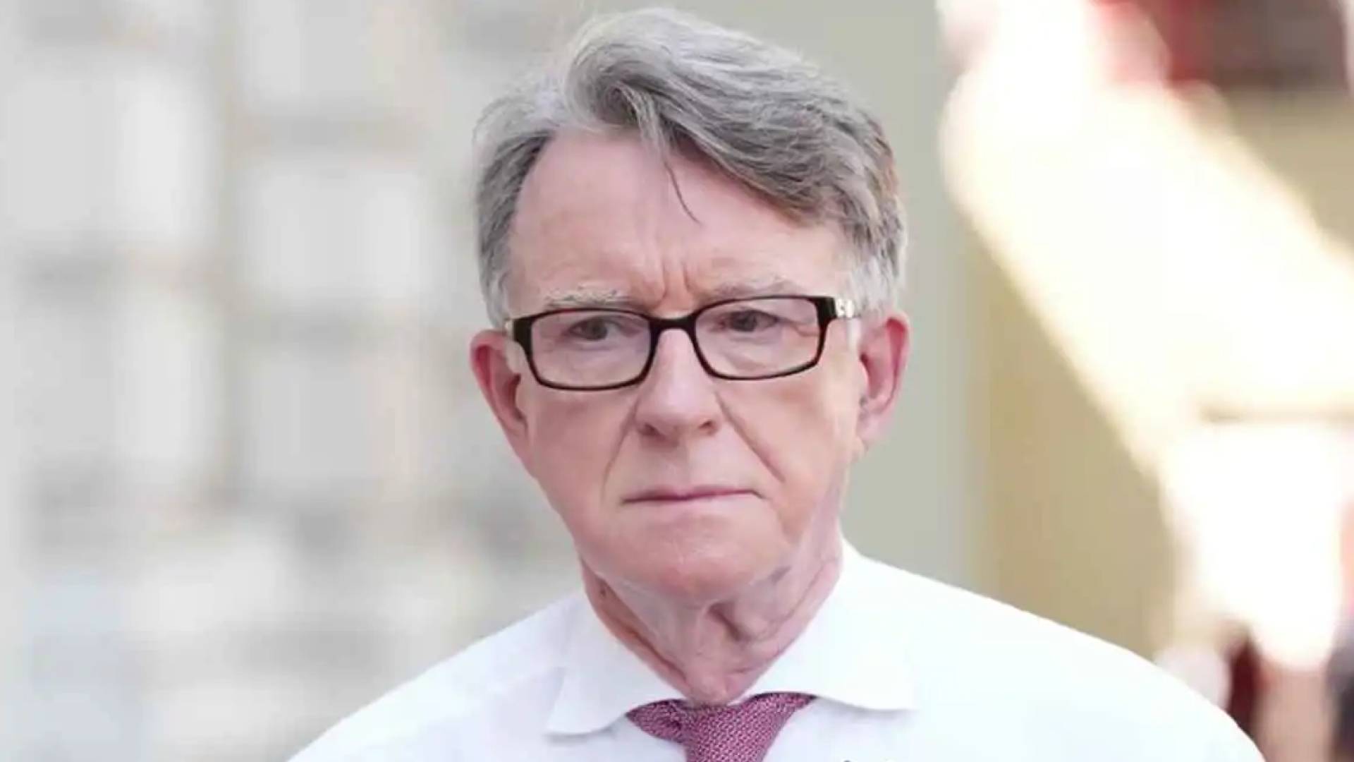 اللورد بيتر ماندلسون مهندس "حزب العمال الحديث"