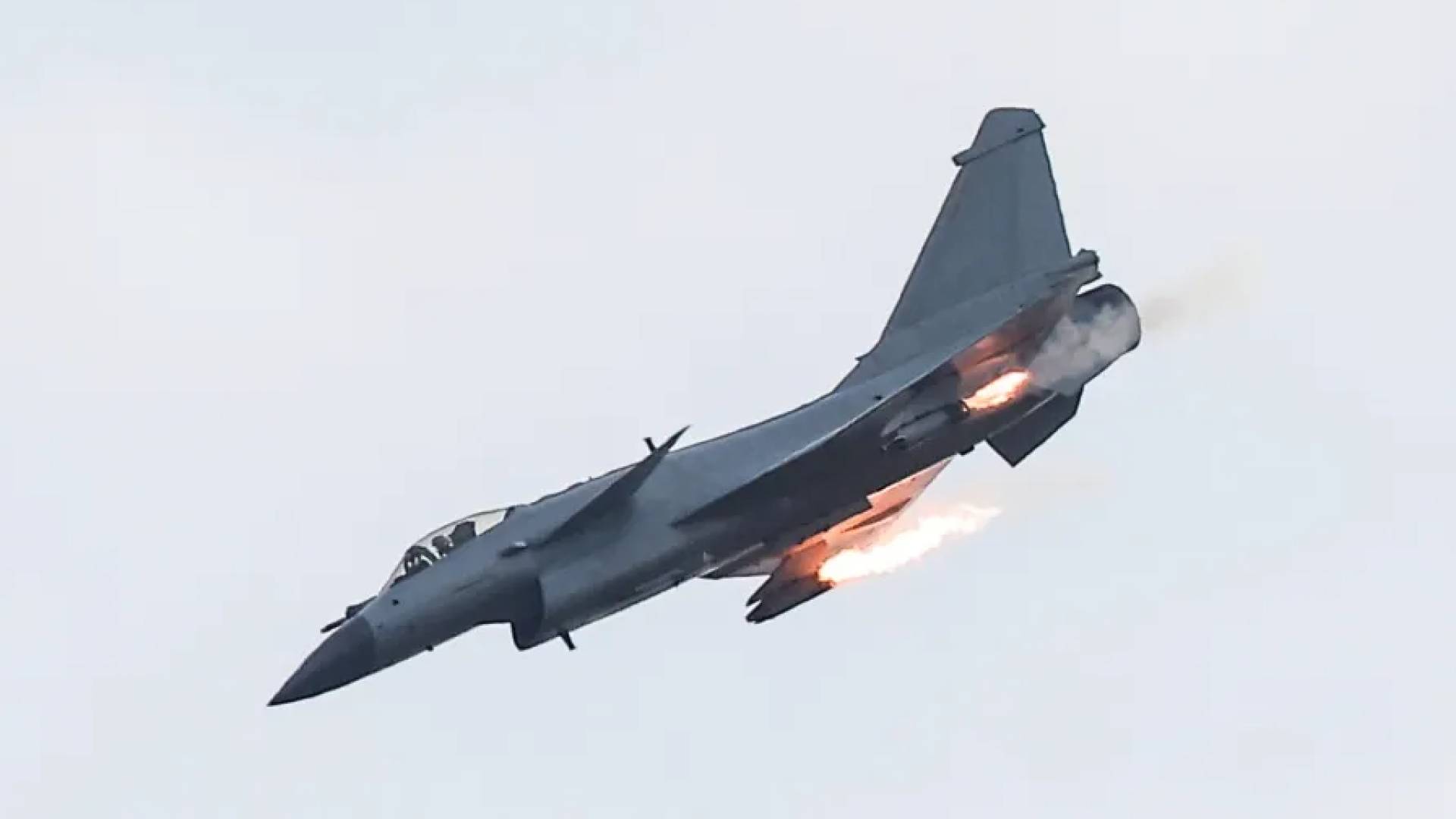 مقاتلة "التنين"