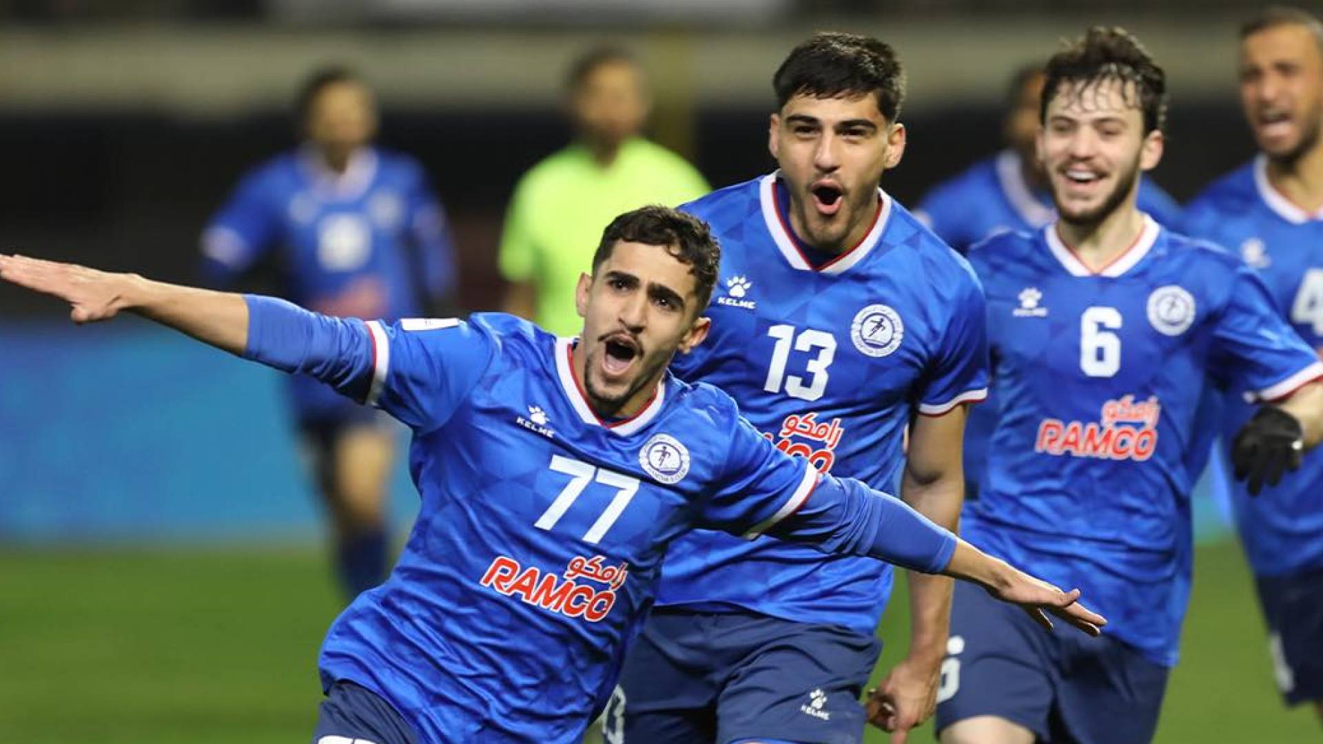 لاعبو الرمثا يحتفلون بهدف