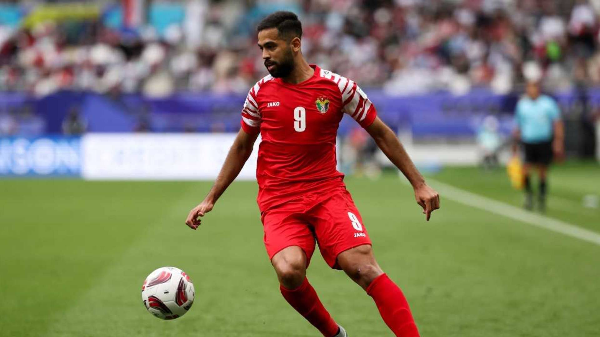 نجم المنتخب الوطني علي علوان