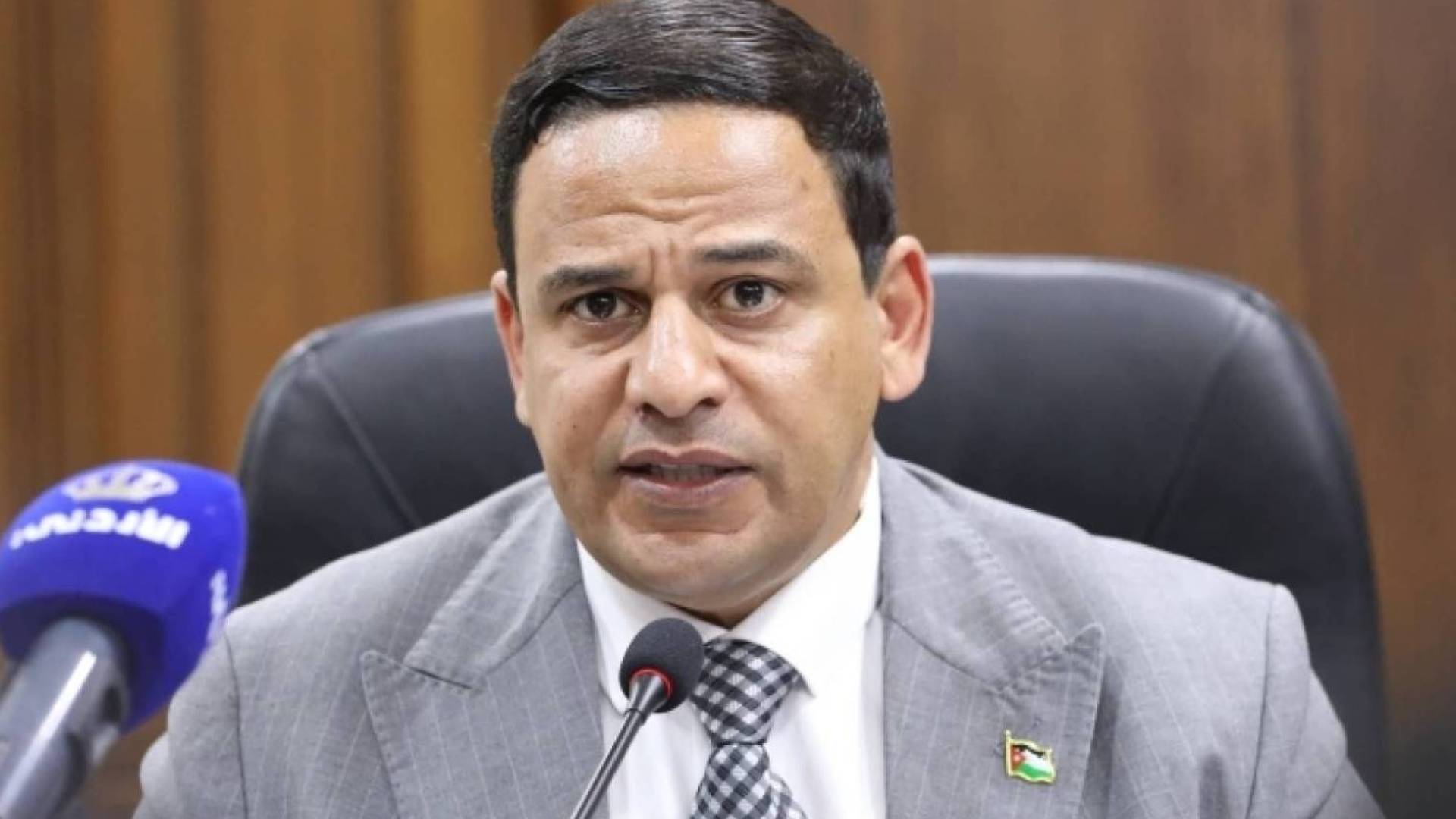 النائب أيمن أبو هنية