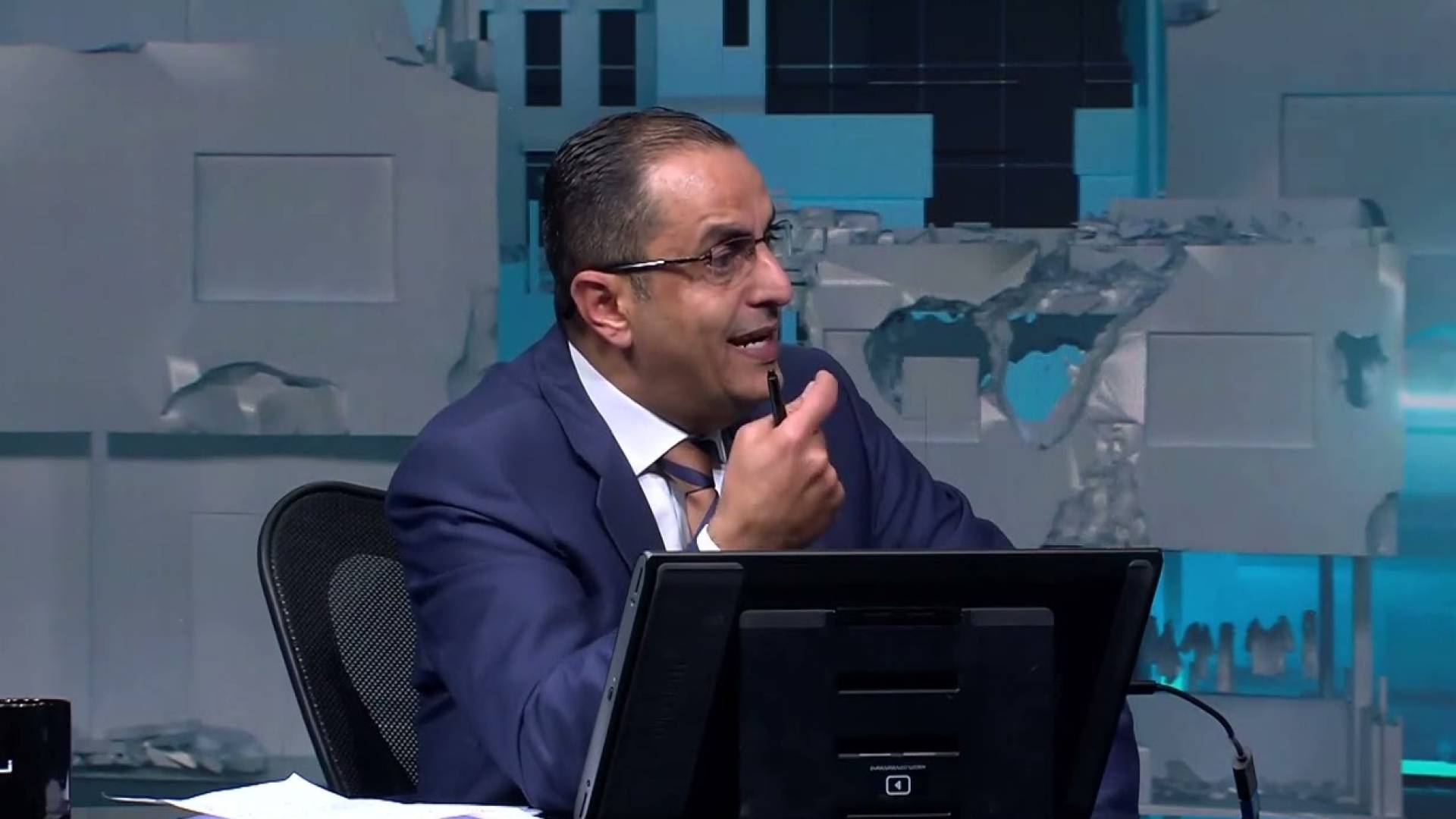 الخبير العسكري والاستراتيجي نضال ابو زيد