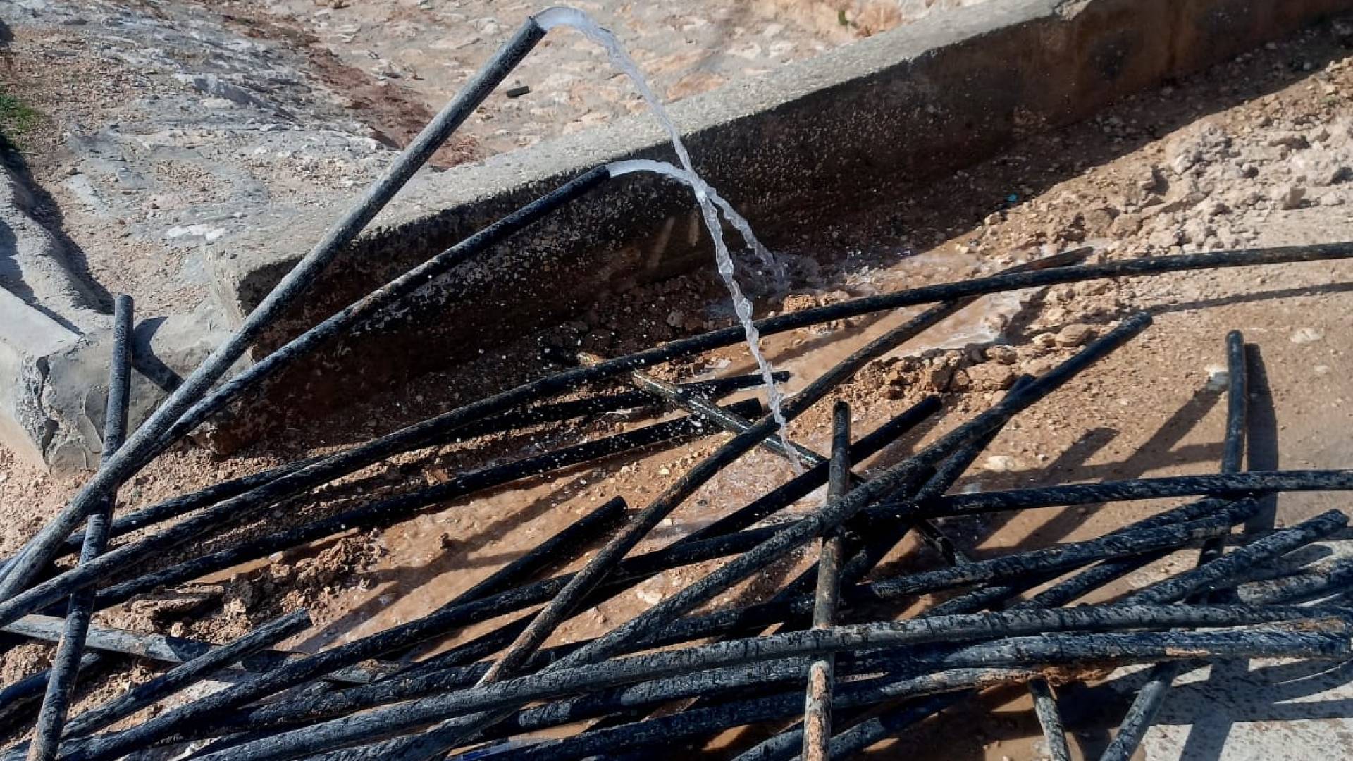 اعتداءات على المياه