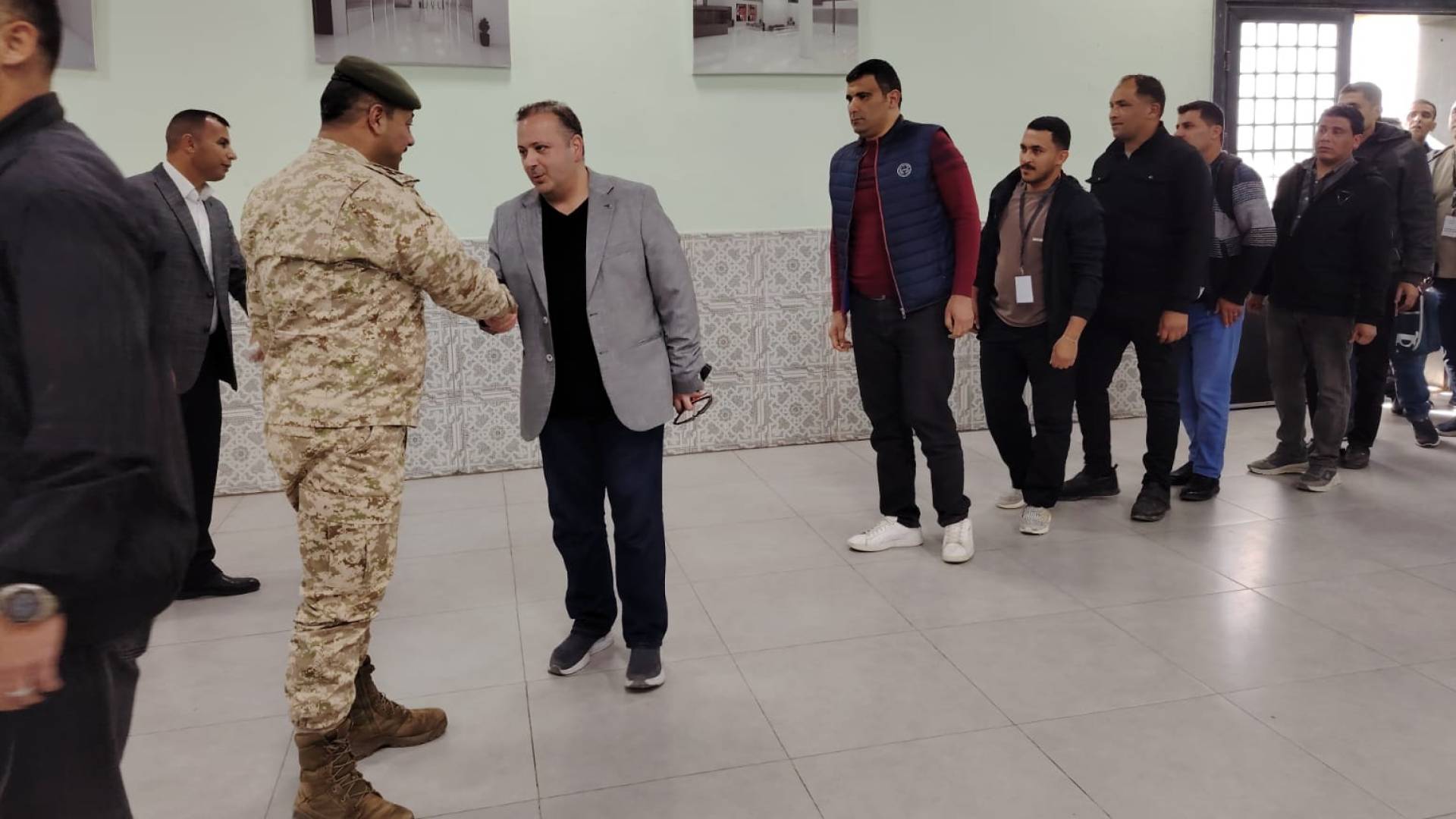 وصول طواقم المستشفى الميداني الأردني جنوب غزة