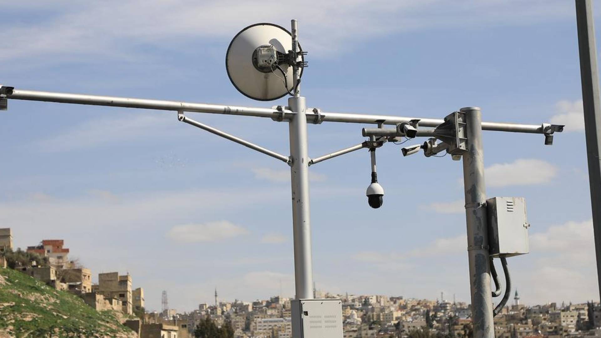 كاميرات ذكية للمراقبة في شوارع العاصمة عمان