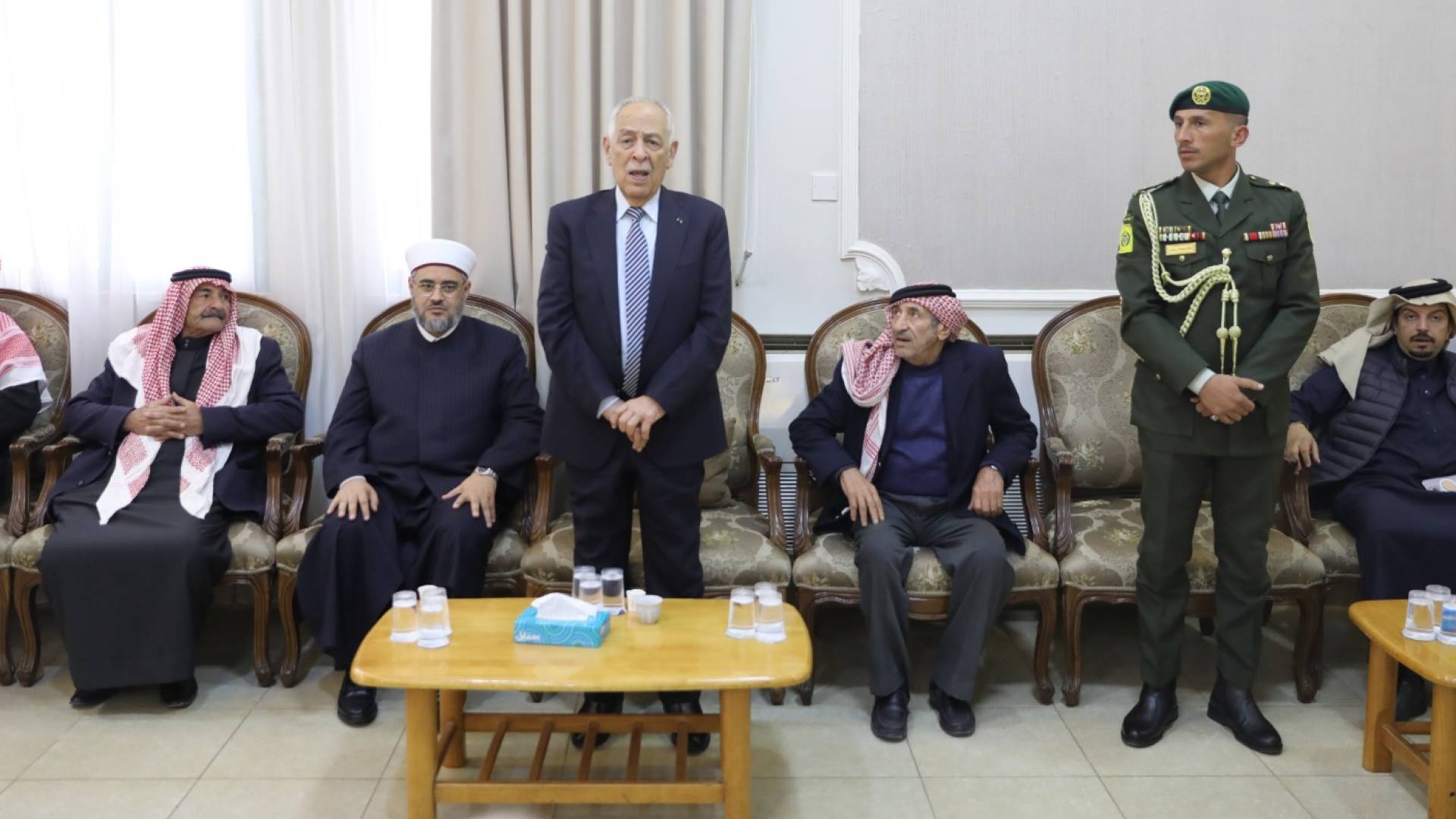 رئيس الديوان الملكي الهاشمي يوسف العيسوي