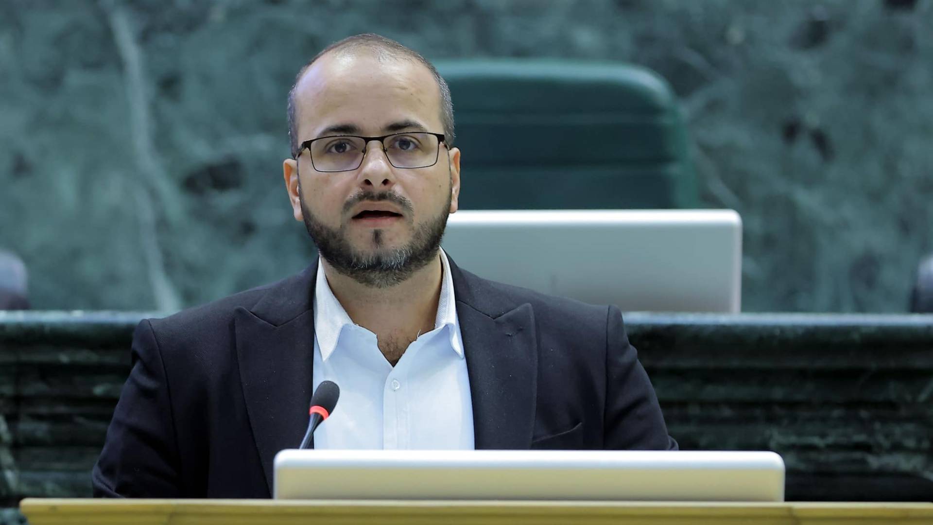 النائب حسن الرياطي