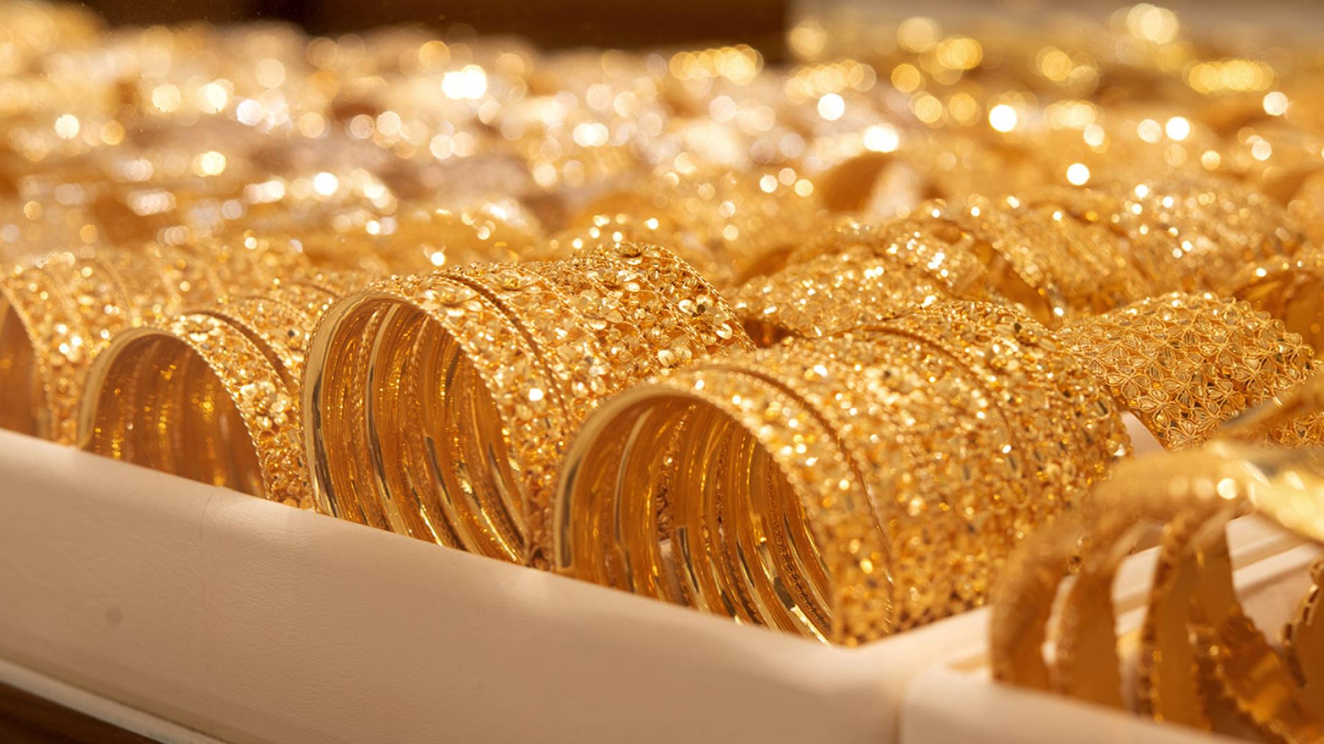 مجوهرات ذهبية