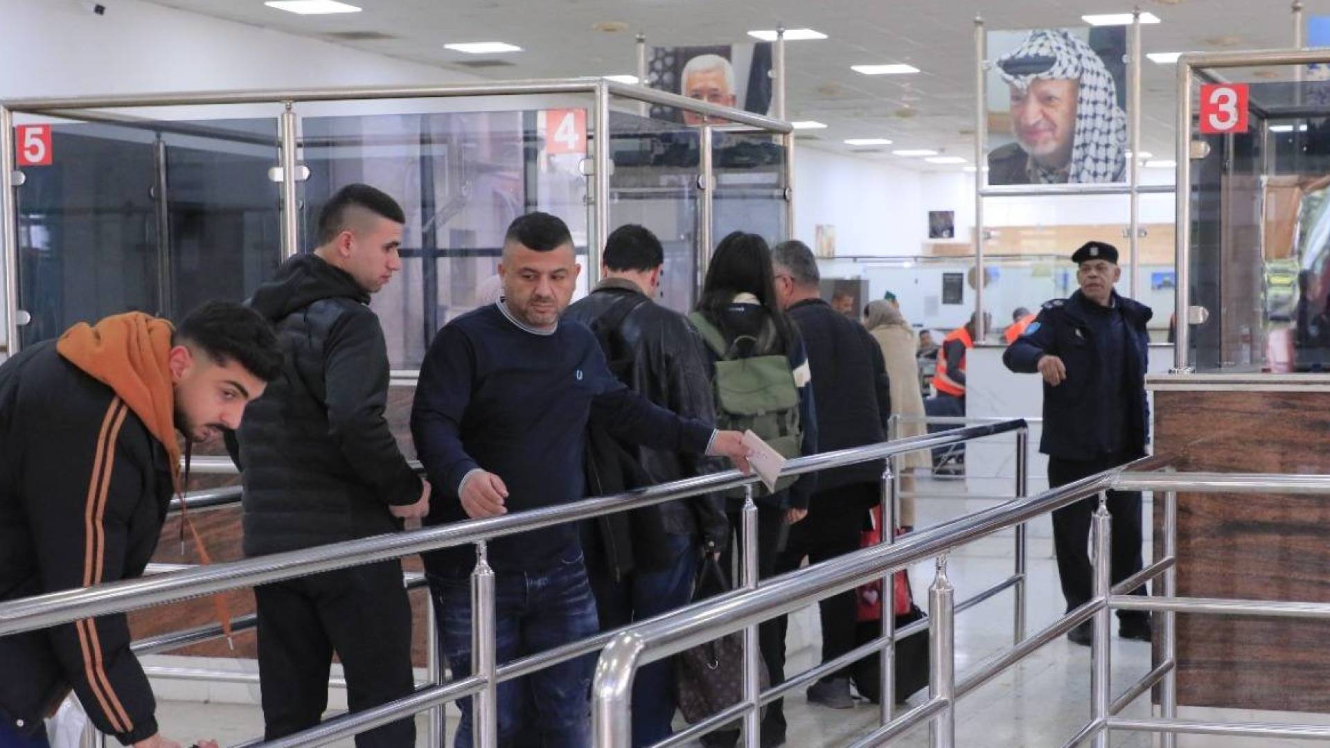 معبر الكرامة