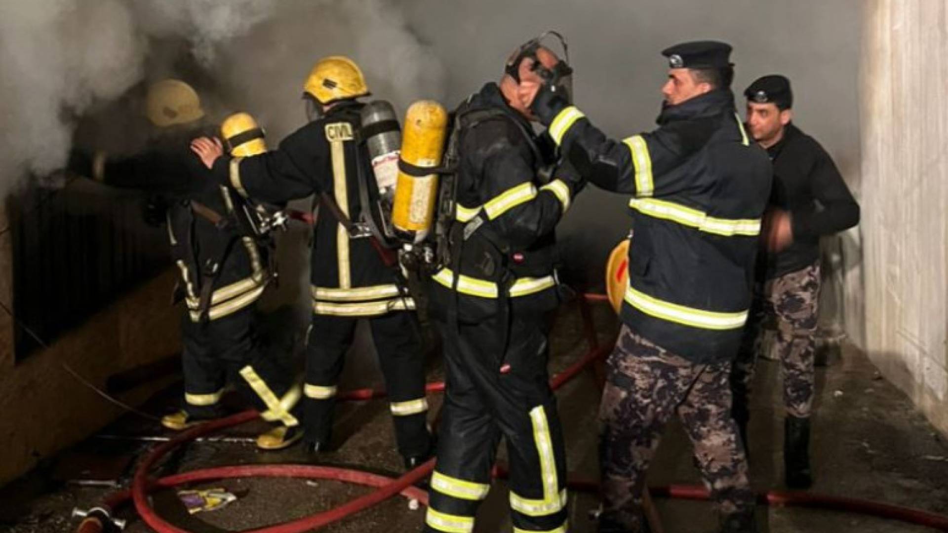 كوادر الدفاع المدني