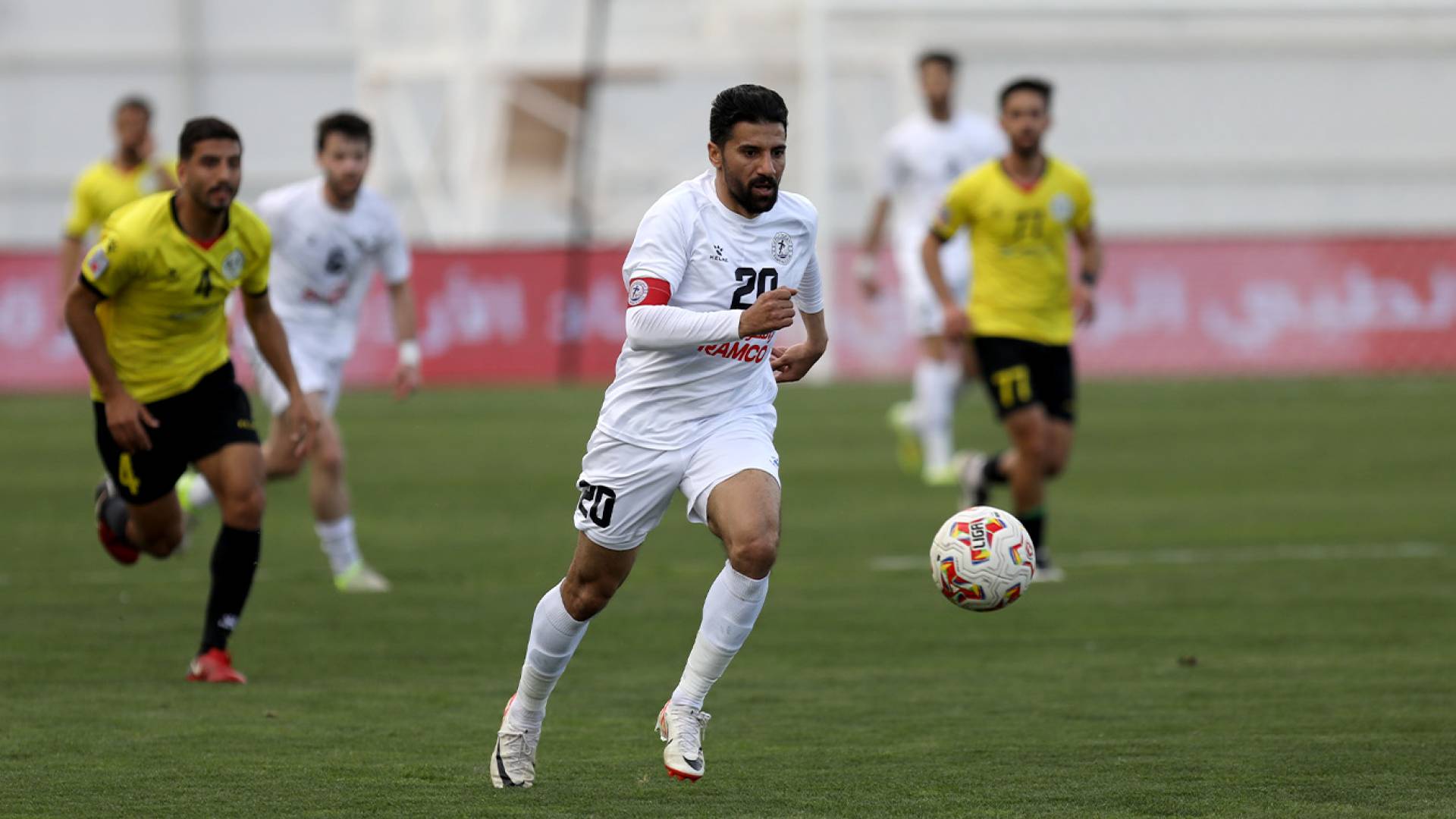 قائد فريق الرمثا حمزة الدردور