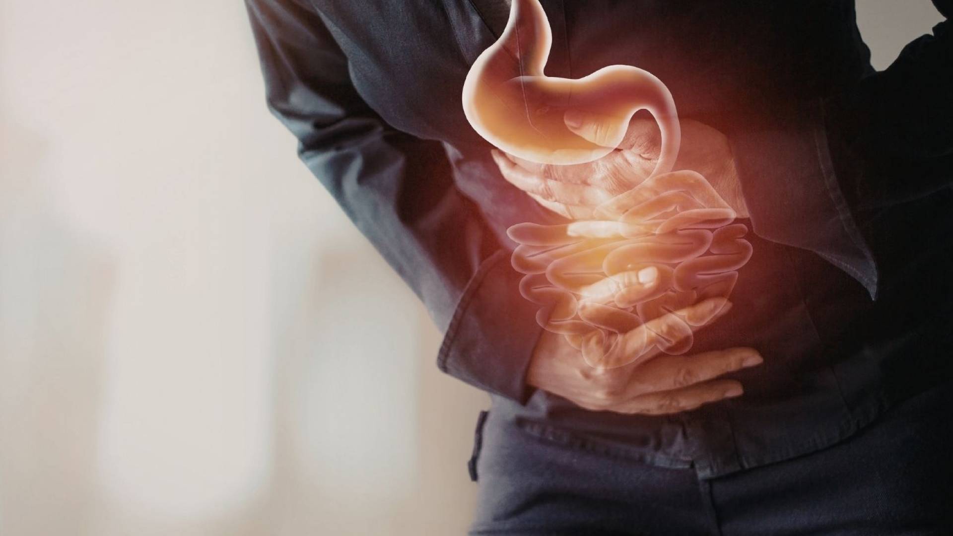 الم في المعدة