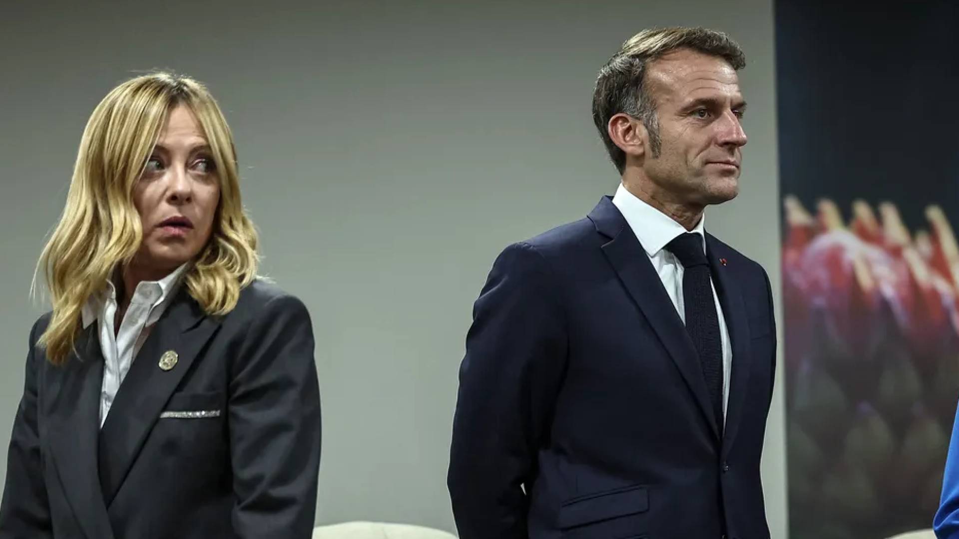 خلاف بين ماكرون وميلوني