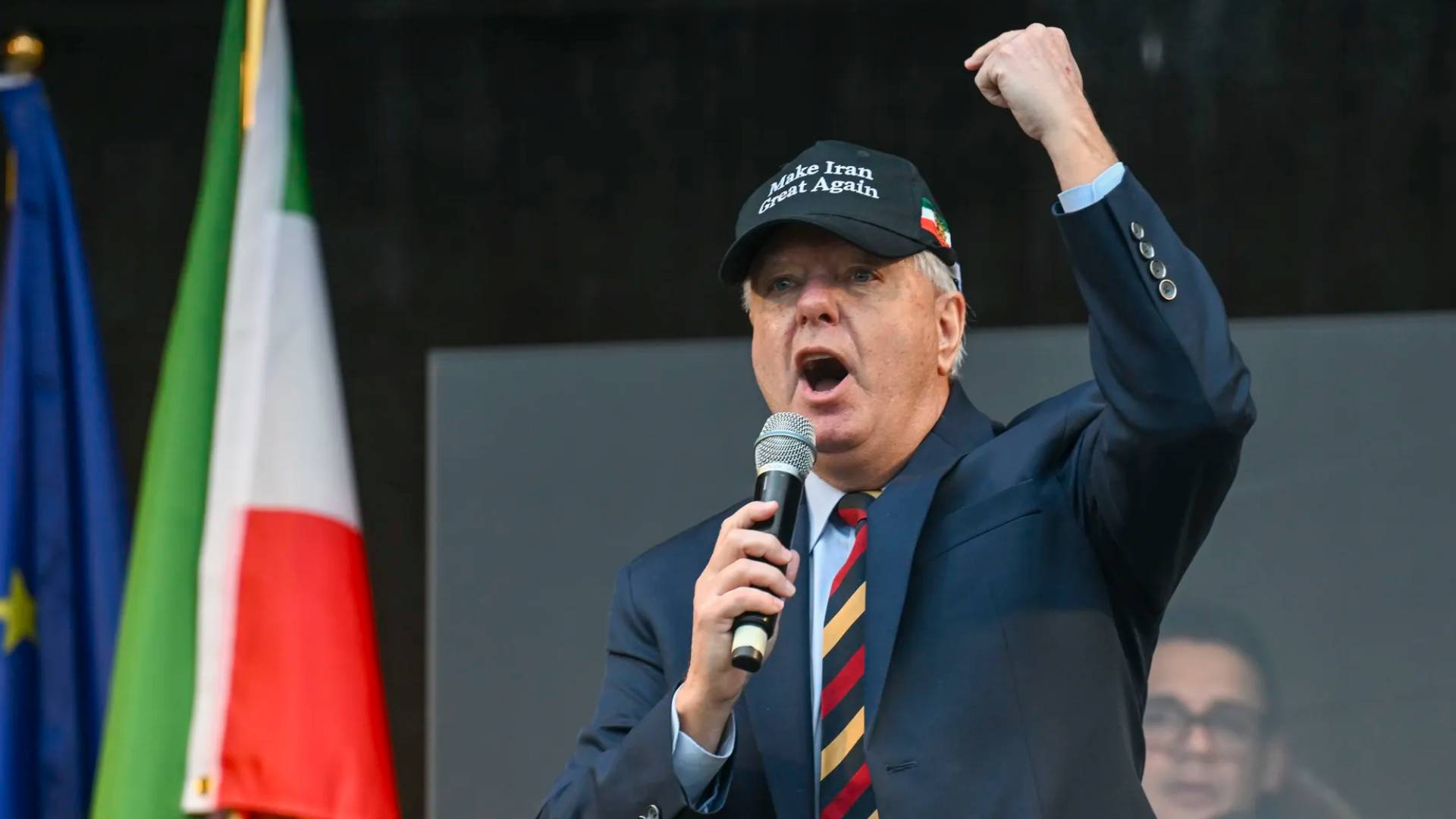 ليندسي أولين غراهام_ عضو في الحزب الجمهوري