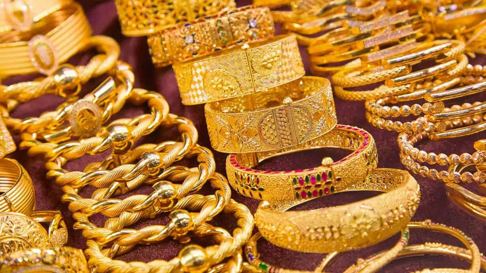 مجوهرات ذهبية