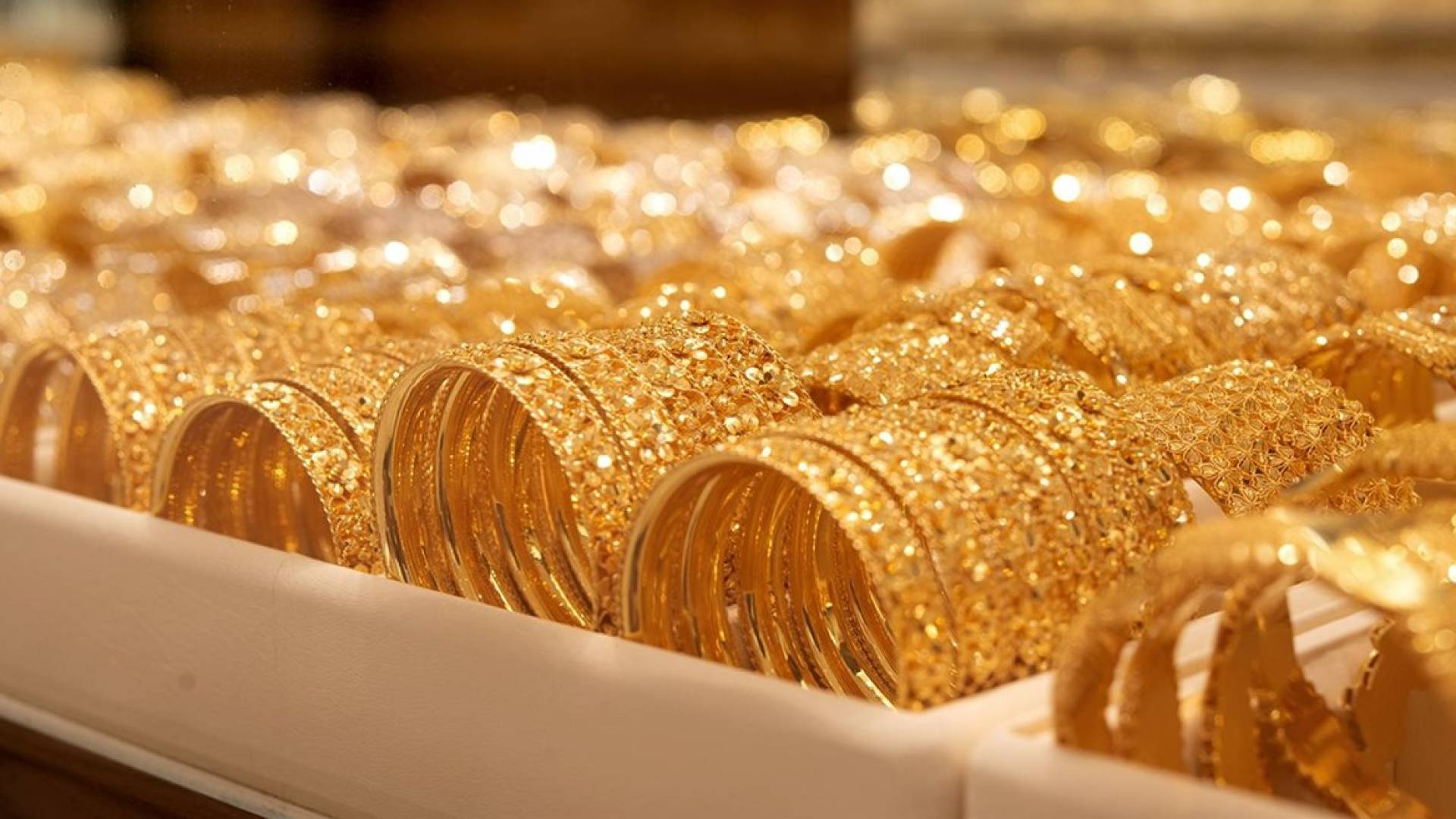 مجوهرات ذهبية