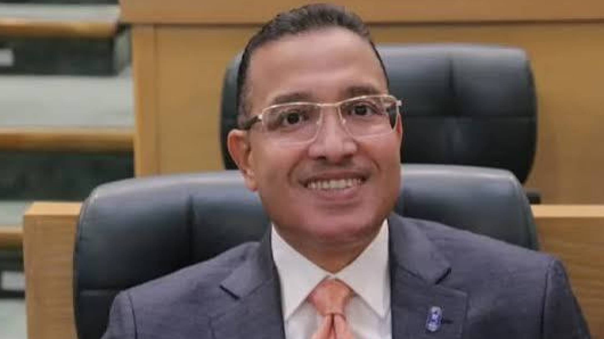 النائب خليفة الديات