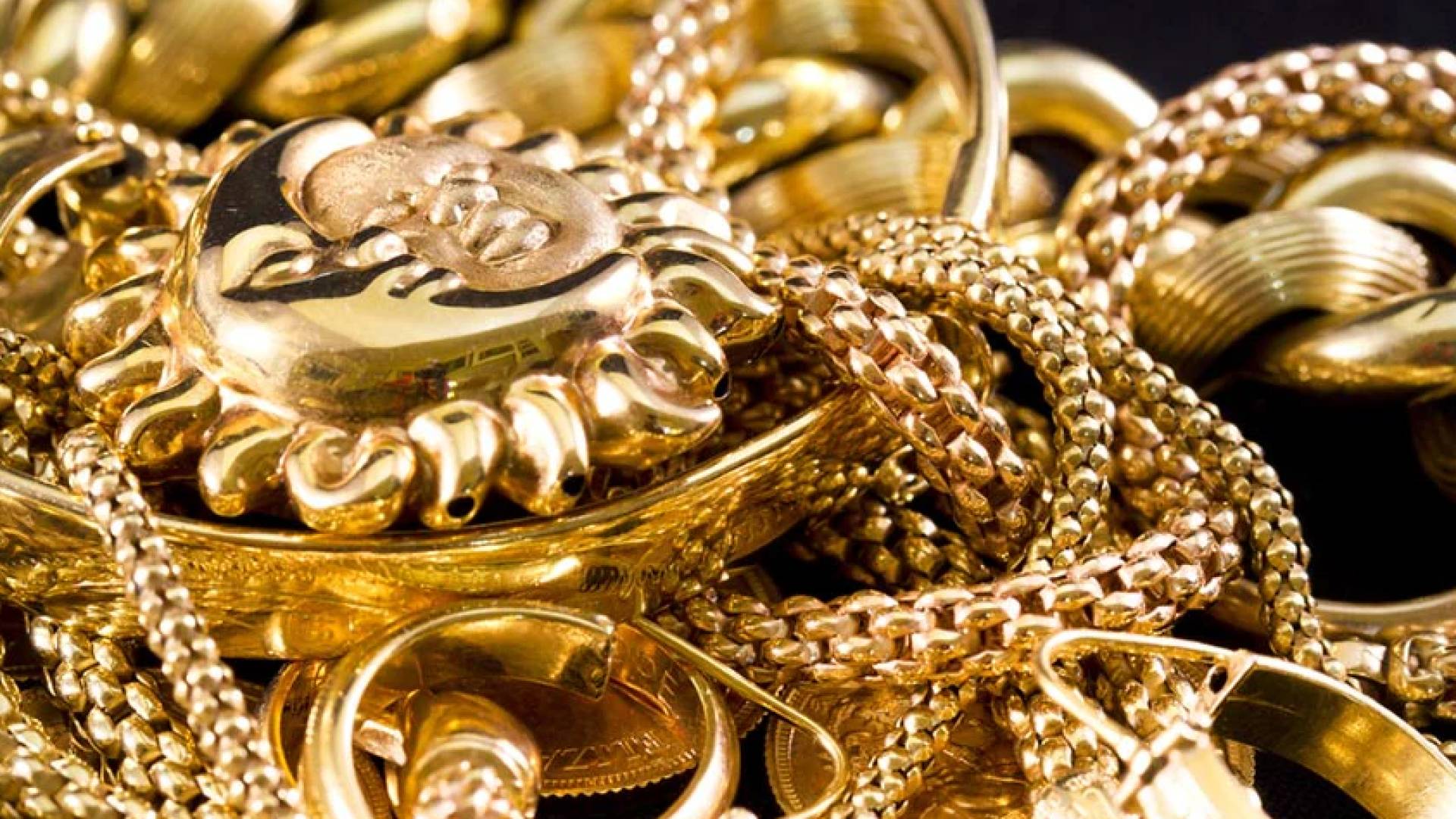 مجوهرات ذهبية