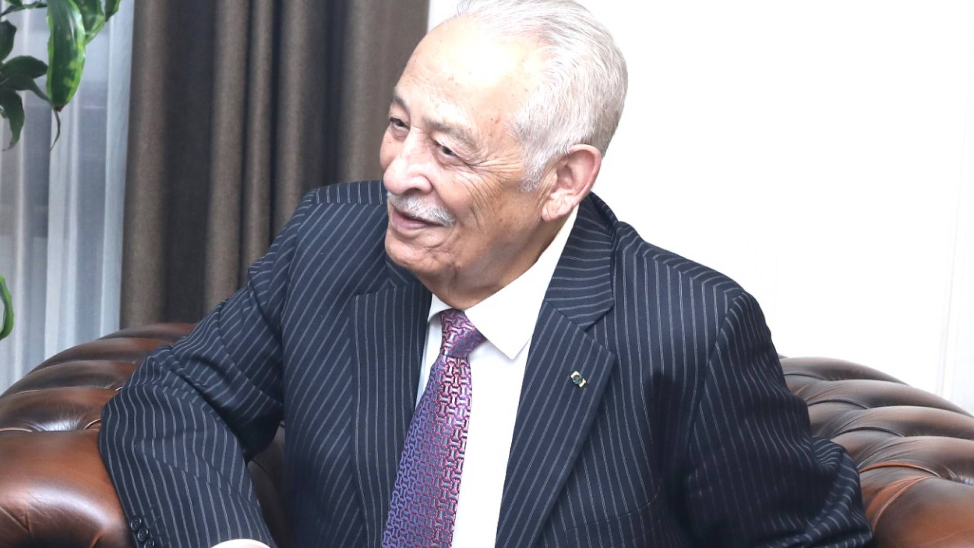 رئيس الديوان الملكي الهاشمي، يوسف حسن العيسوي