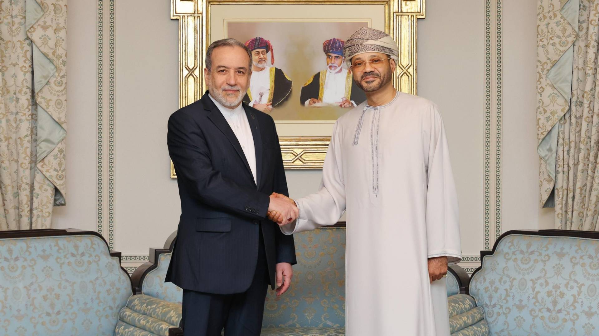 عراقجي ووزير خارجية عمان