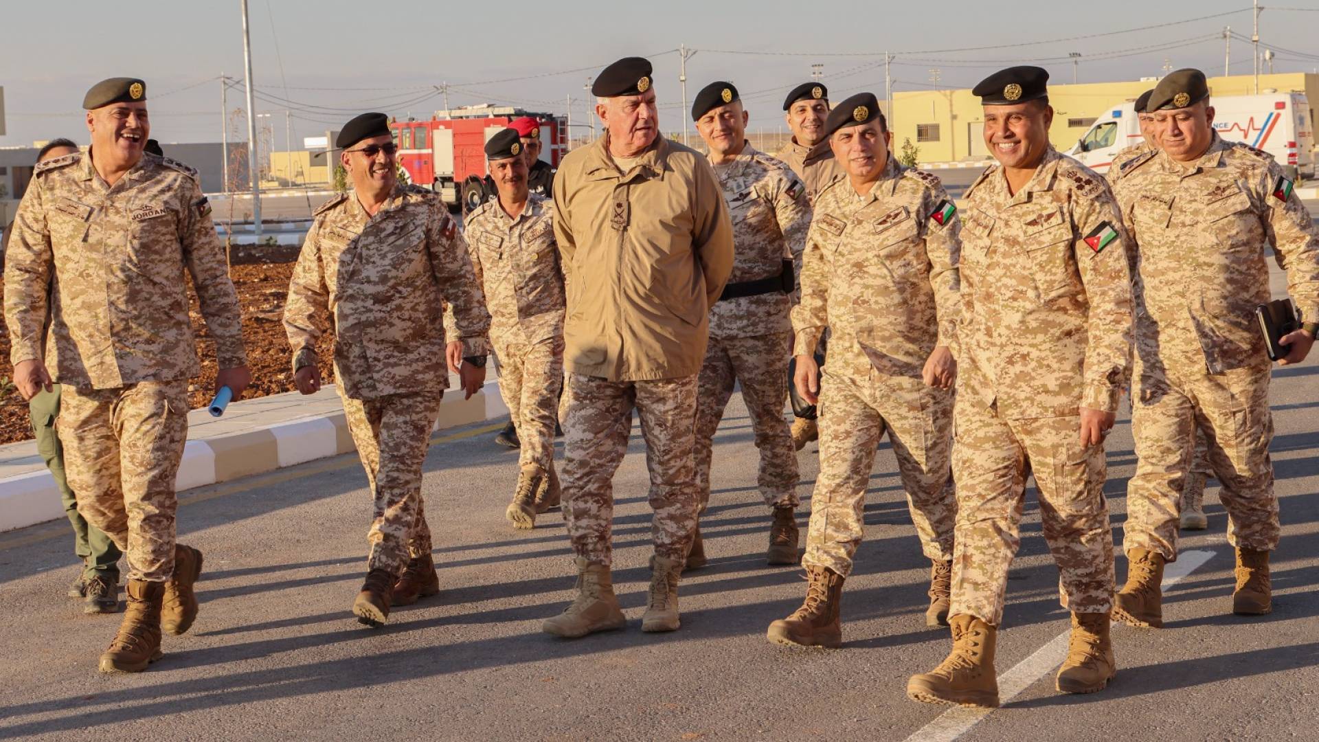 رئيس هيئة الأركان المشتركة اللواء الركن يوسف أحمد الحنيطي