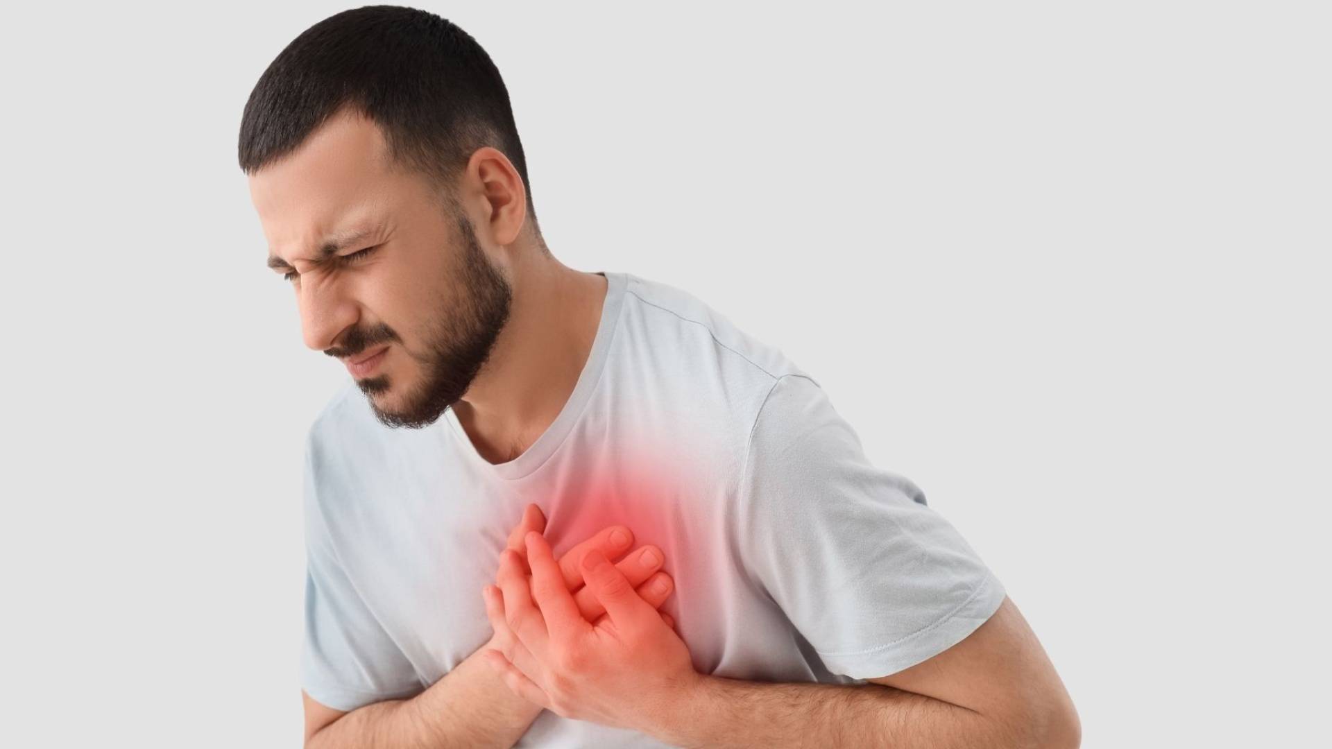 شخص يعاني من أزمة قلبية