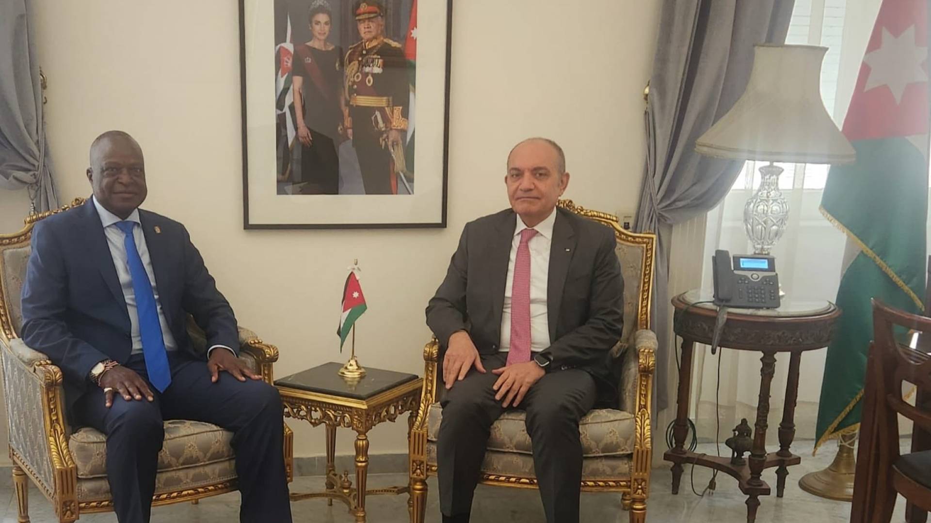 السفير أمجد العضايلة و سفير جمهورية كينيا لدى مصر السفير فريدريك أتاو