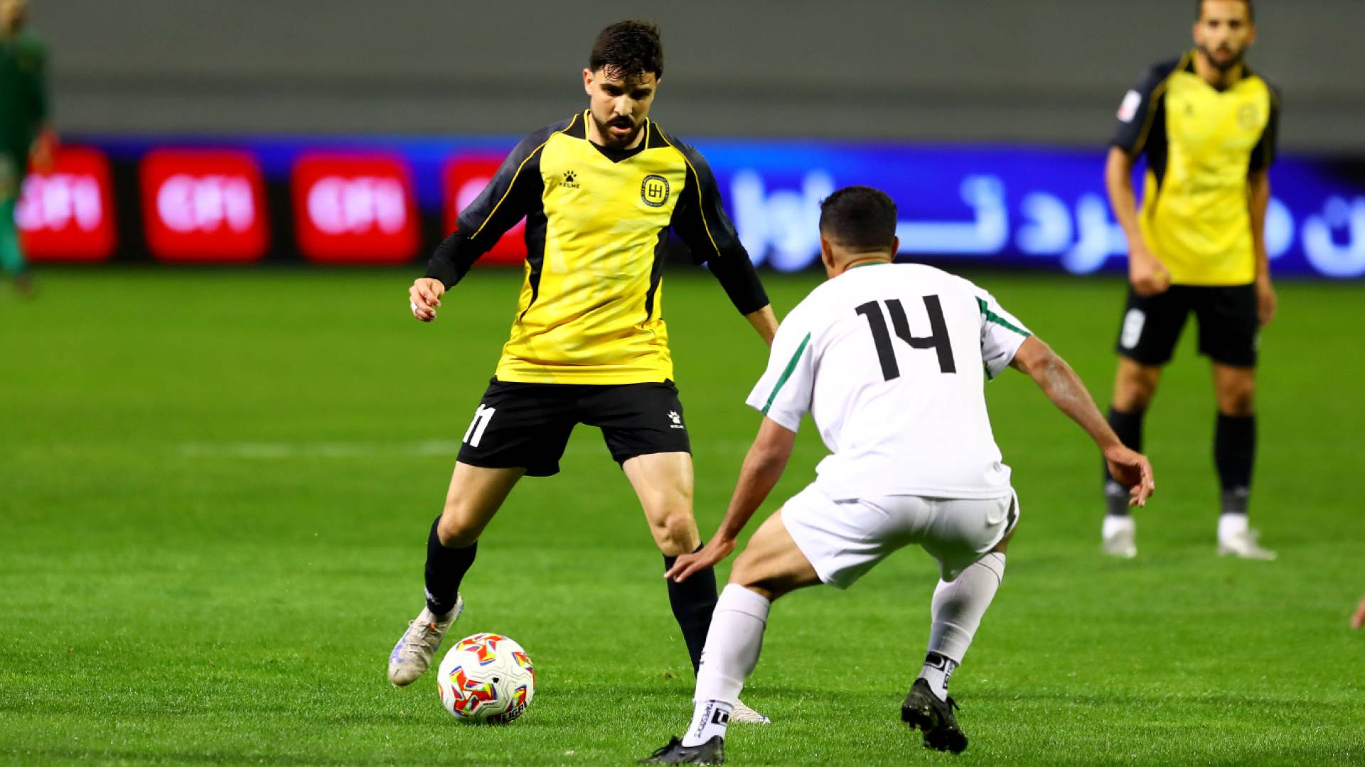 لاعب الحسين عارف الحاج