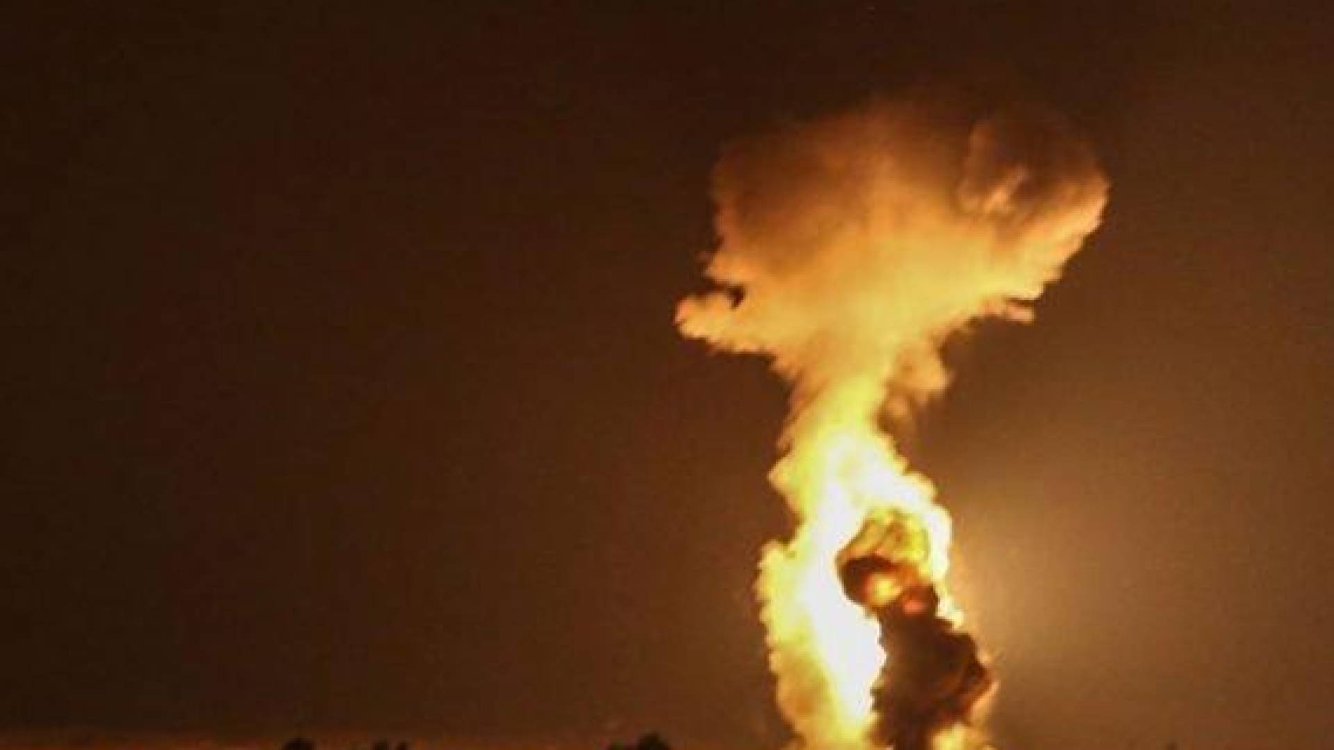 قصف جوي "أرشيفية"