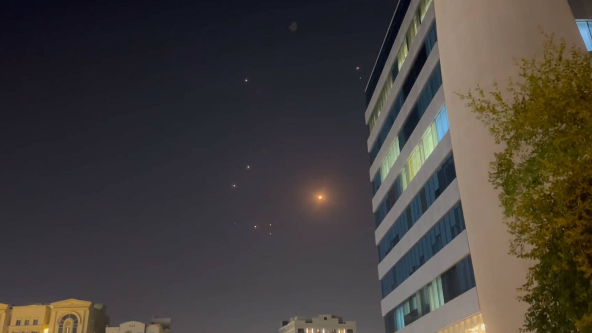 صواريخ إيران فلي سماء الامارات