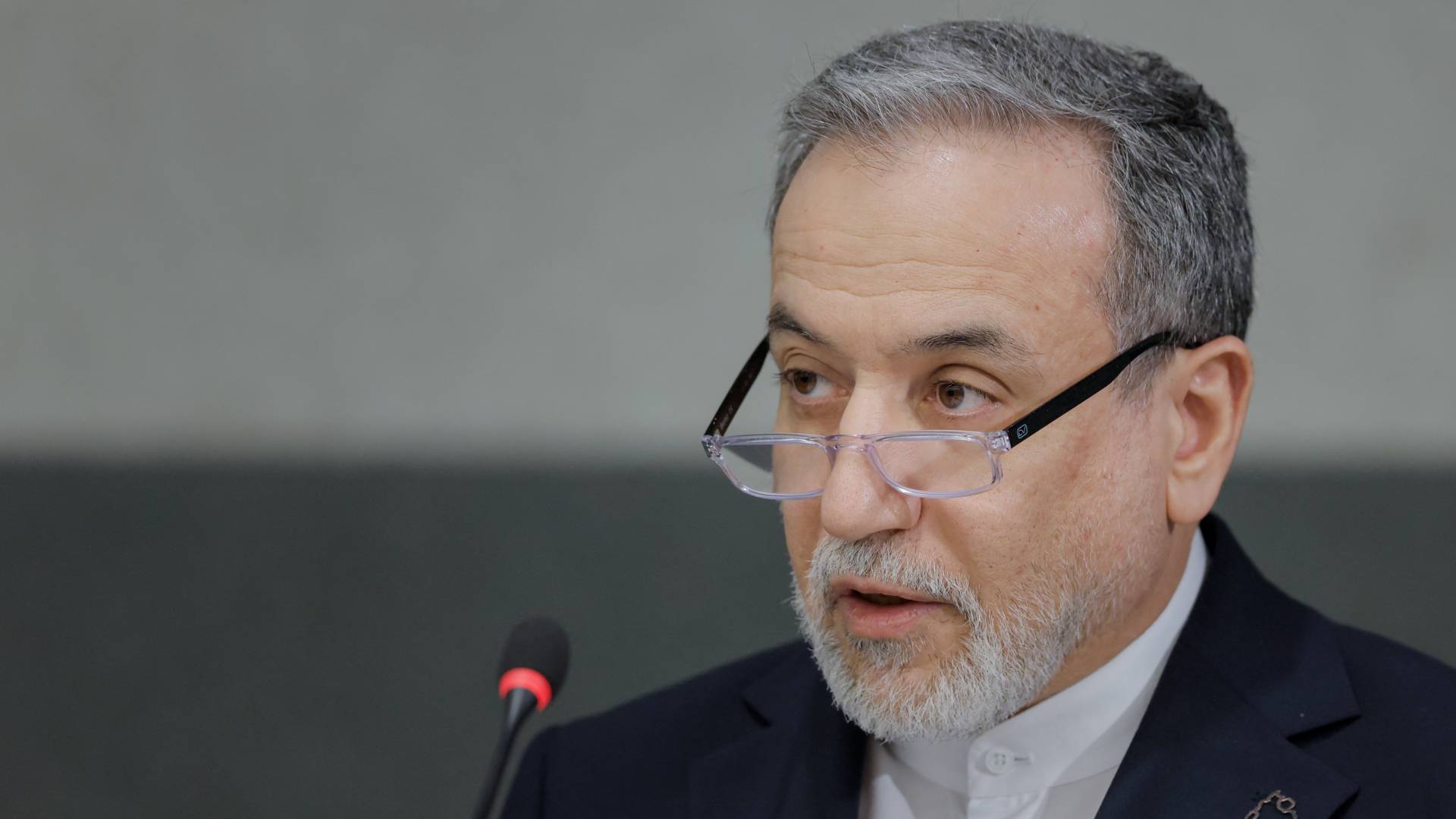 وزير الخارجية الإيراني عباس عراقحي