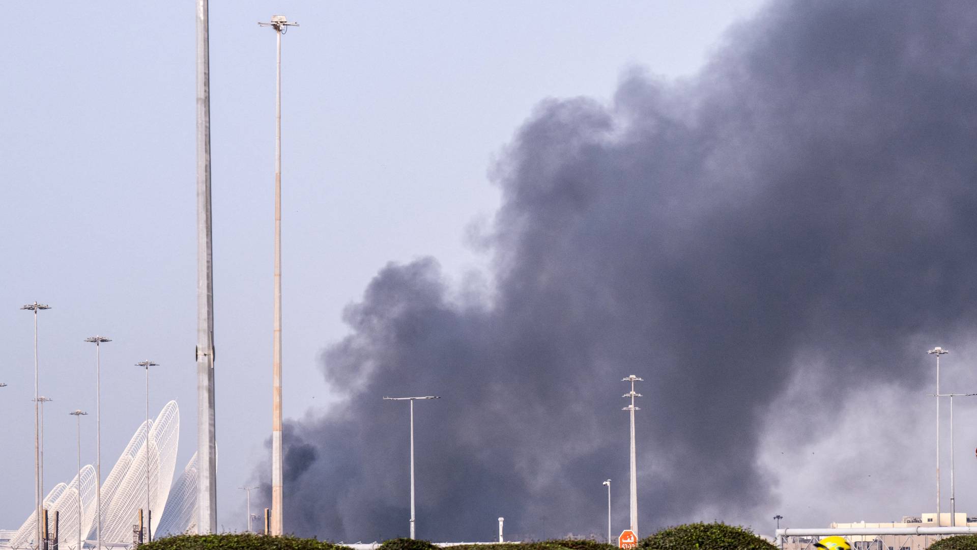 قصف في أبو ظبي