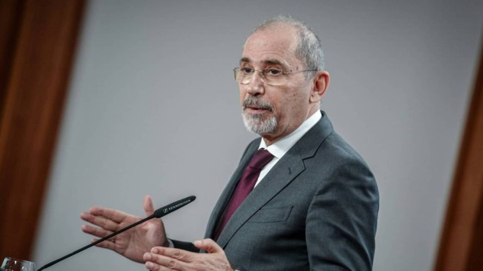 وزير الخارجية أيمن الصفدي