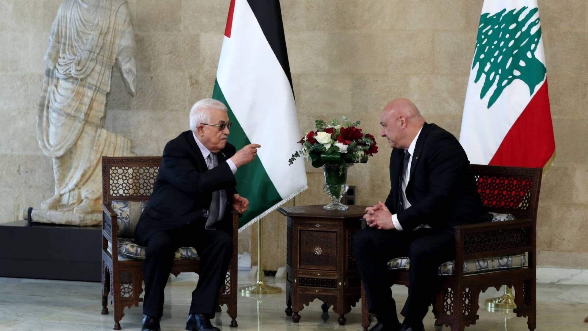 الرئيس الفلسطيني وارئيس اللبناني