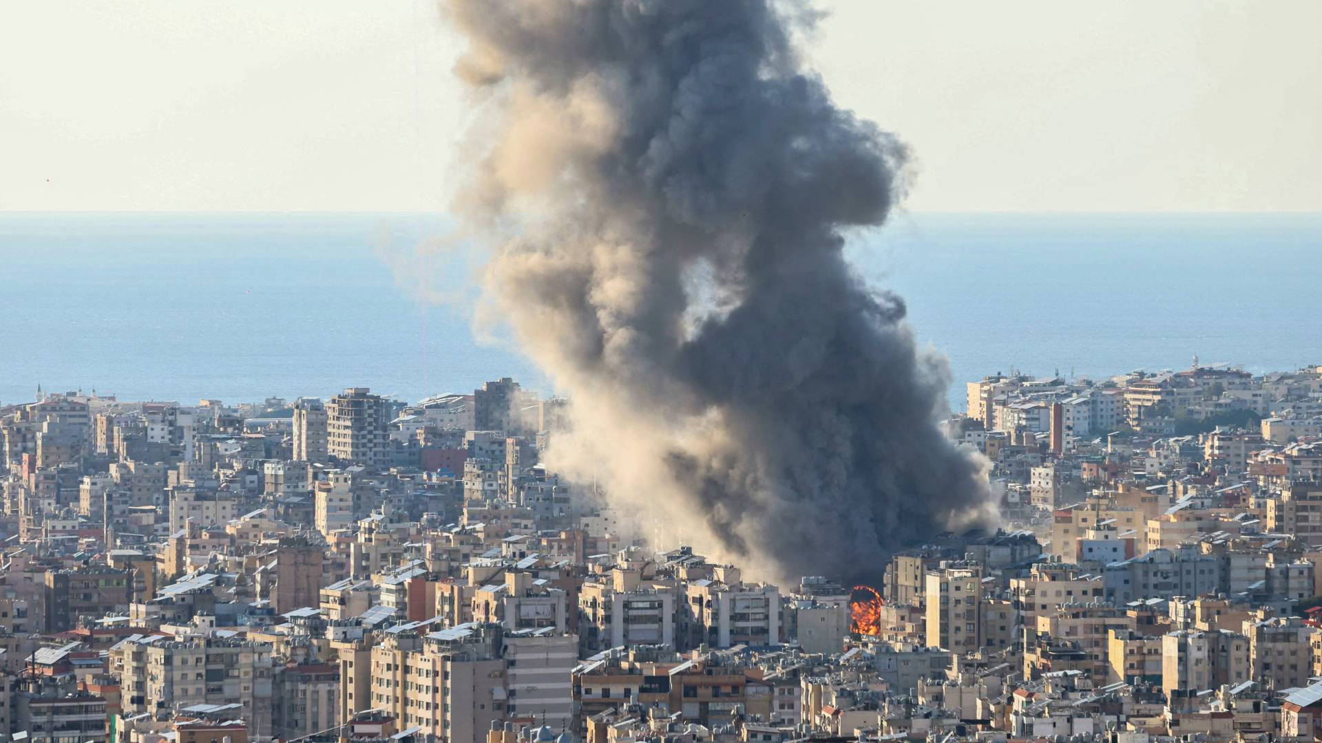 غارا الاحتلال على الضاحية الجنوبية في بيروت