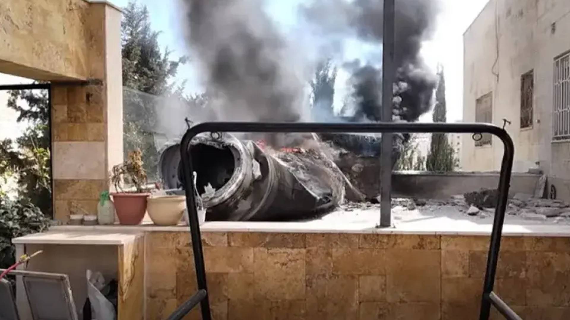 شظايا صاروخ