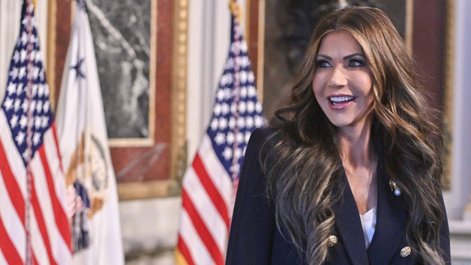 وزيرة الأمن الداخلي "كريستي نويم"