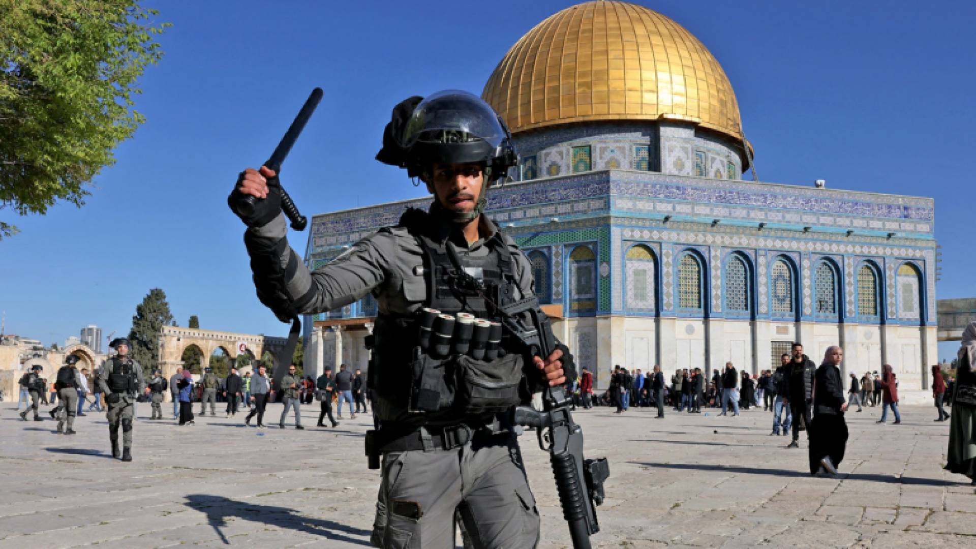 صورة أرشيفية لقوات الاحتلال في باحات المسجد الأقصى المبارك