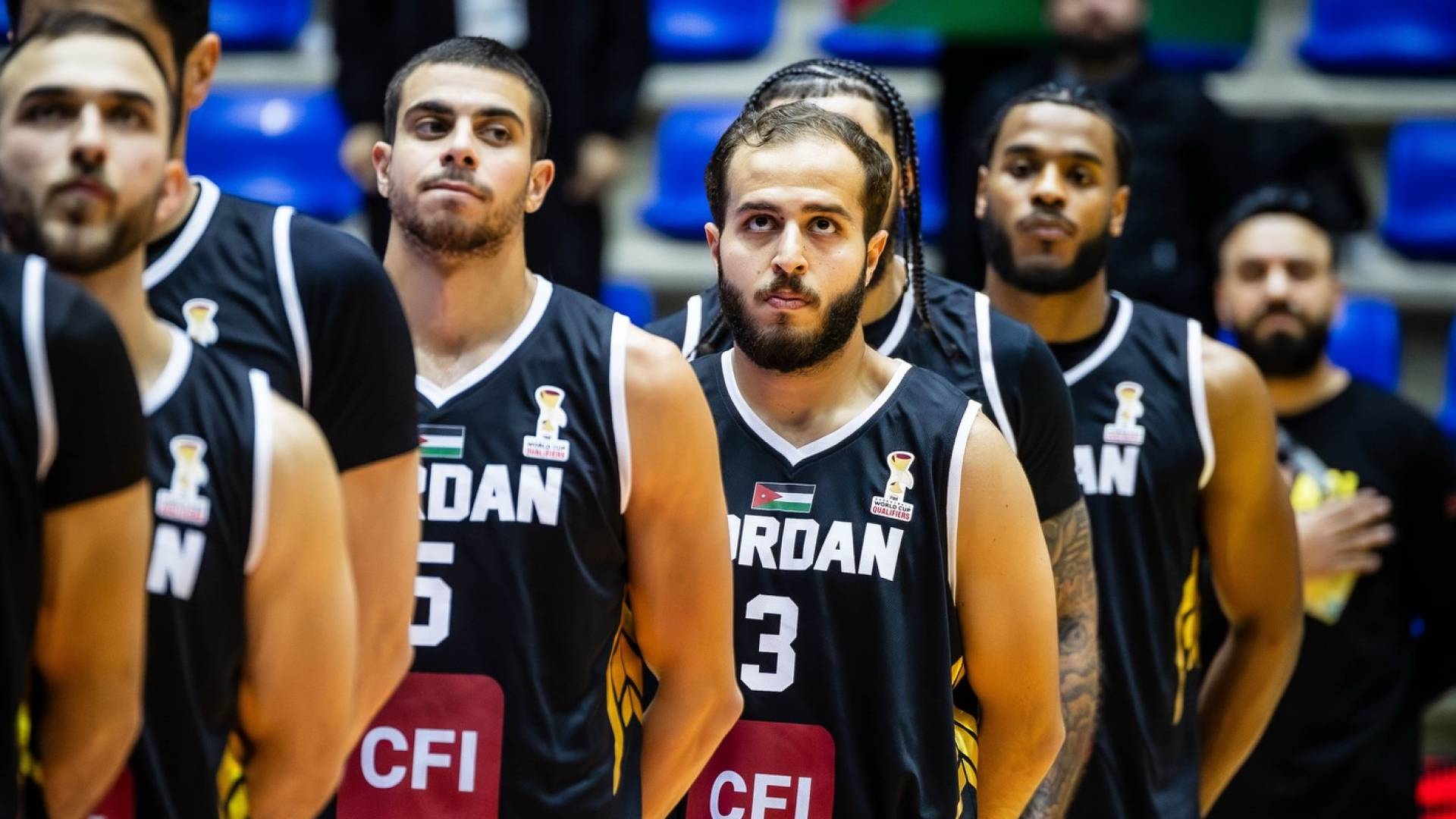 لاعبو المنتخب الوطني