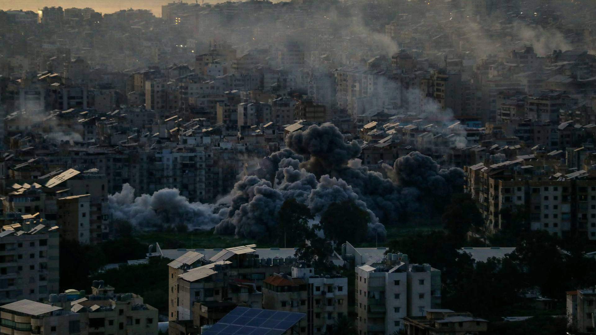 القصف على طهران