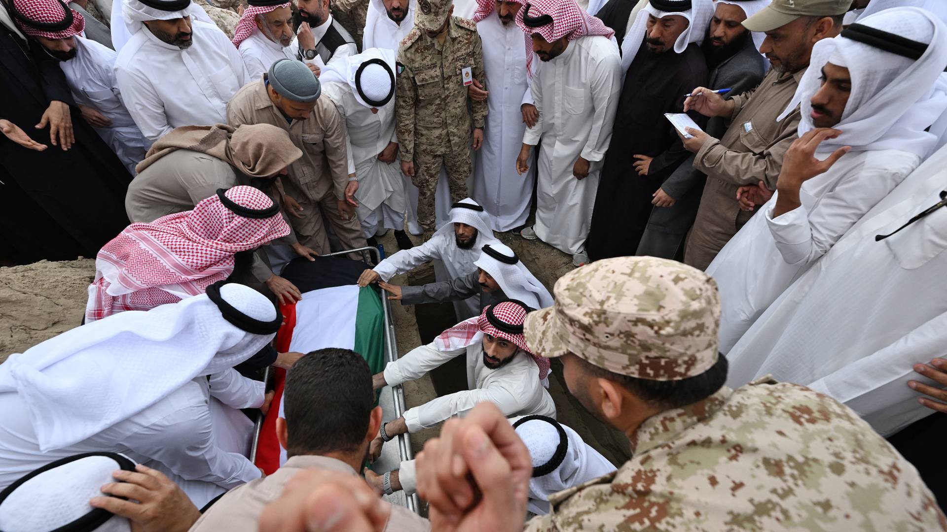 جثمان جندي من الجيش الكويتي