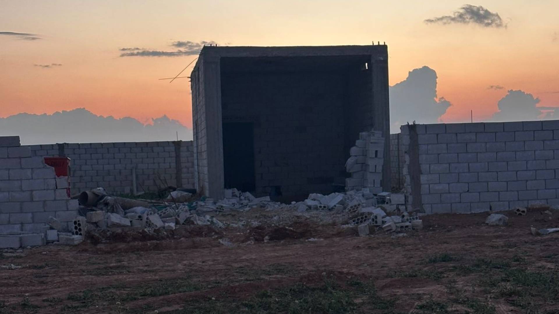 ضبط حفارة في منطقة الحصينيات