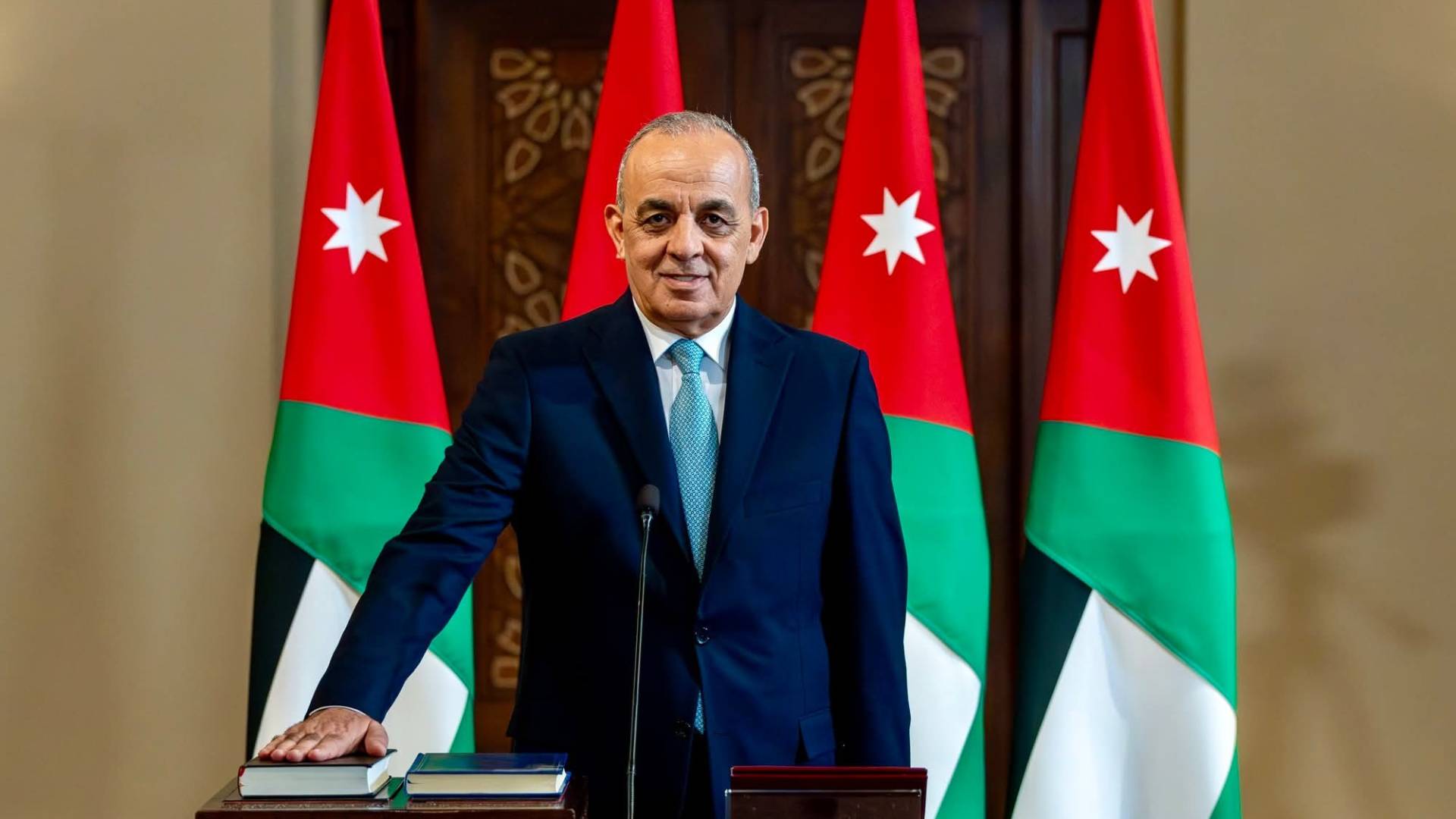 وزير السياحة والآثار الدكتور عماد حجازين