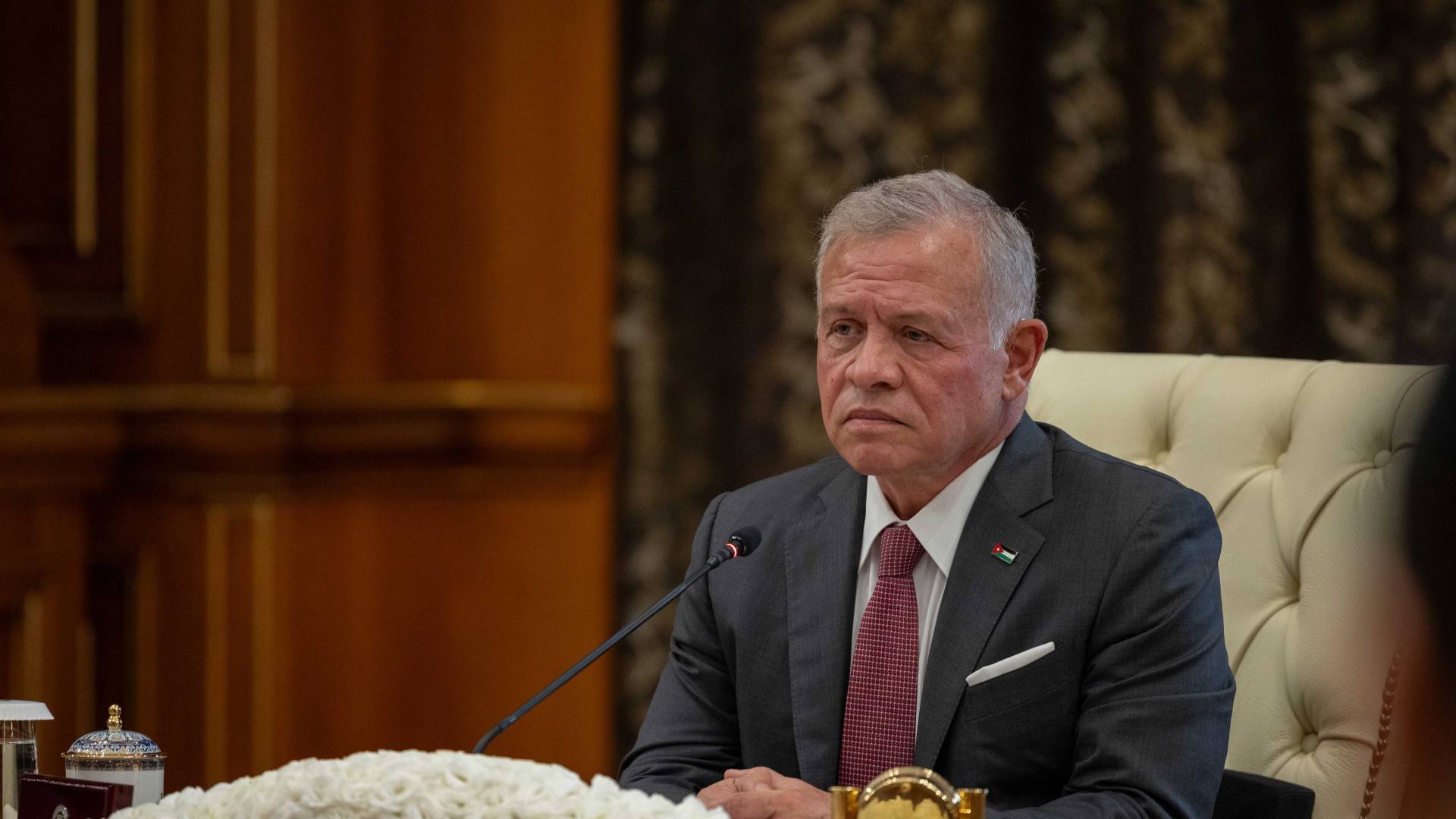 الملك والرئيس اللبناني يبحثان هاتفيا التطورات في المنطقة