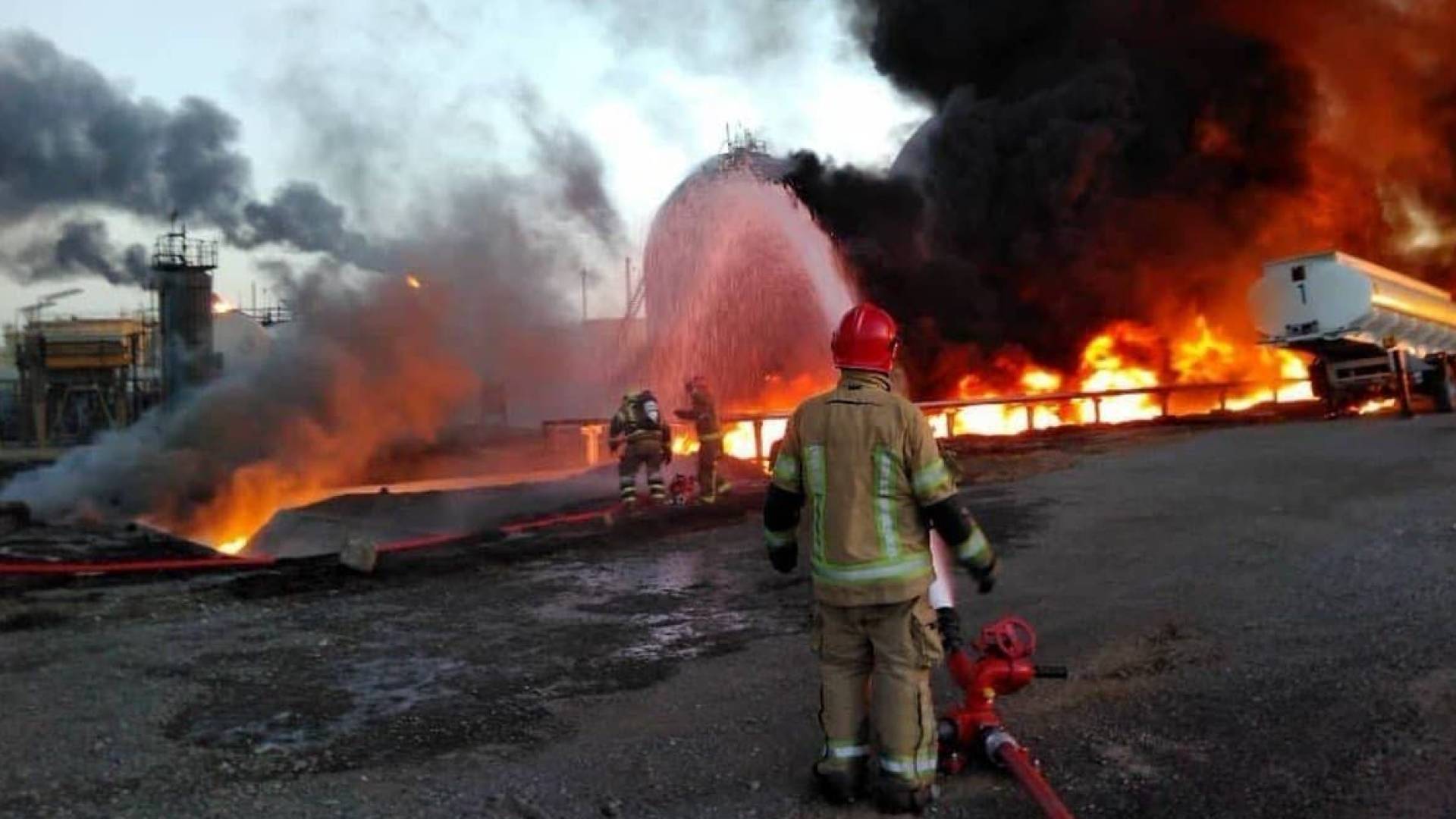 تفجير النفط الإيراني