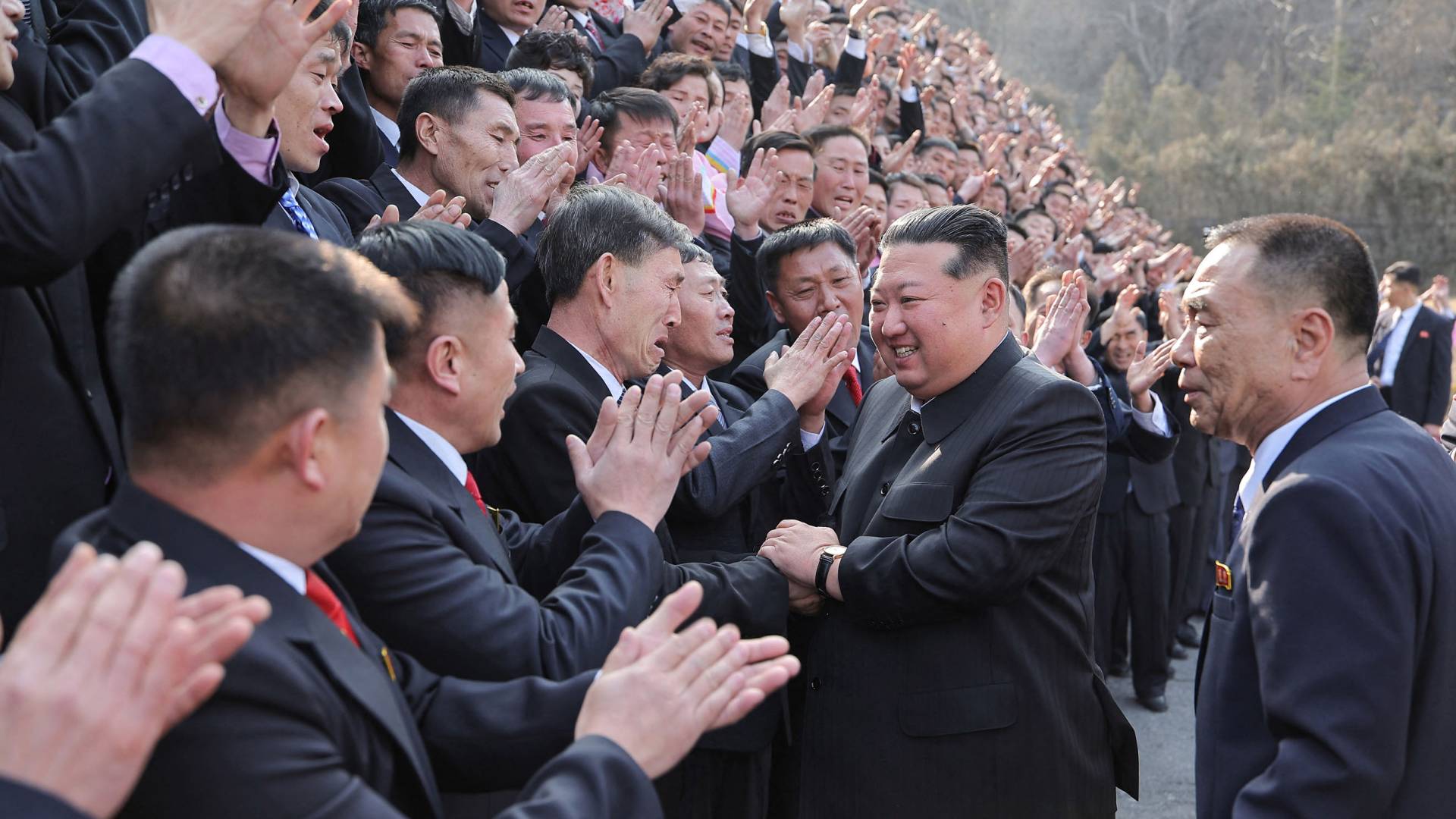 الرئيس الكوري الشمالي كيم جونغ أون