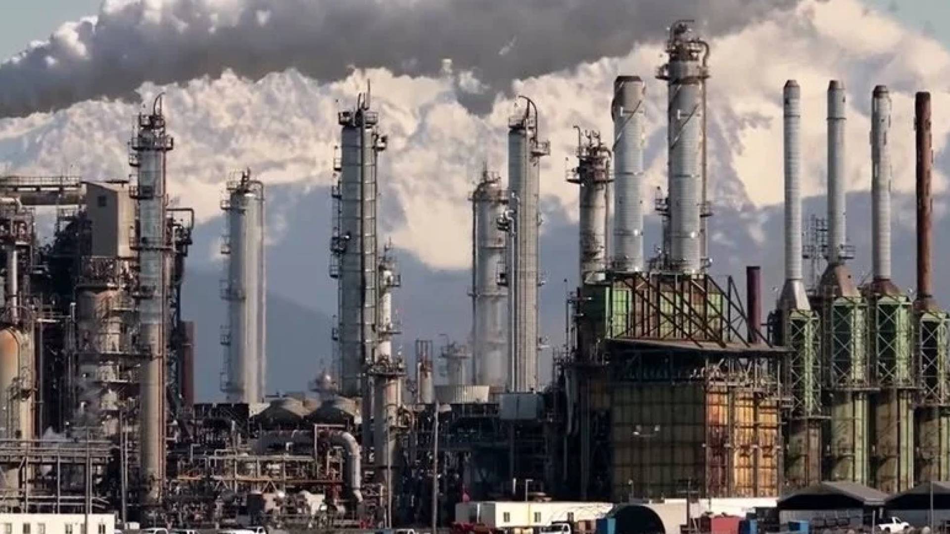 صورة أرشيفية مصفاة نفط