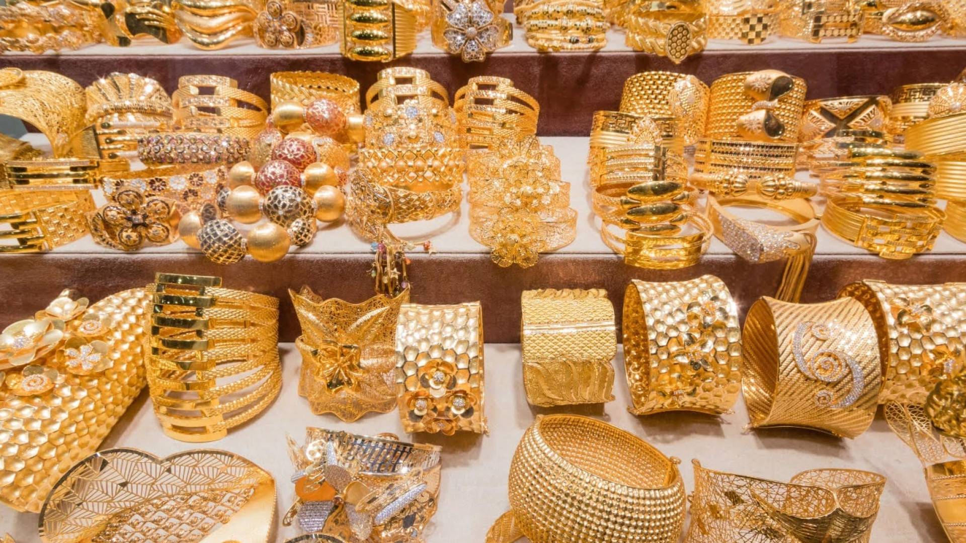 مجوهرات ذهبية