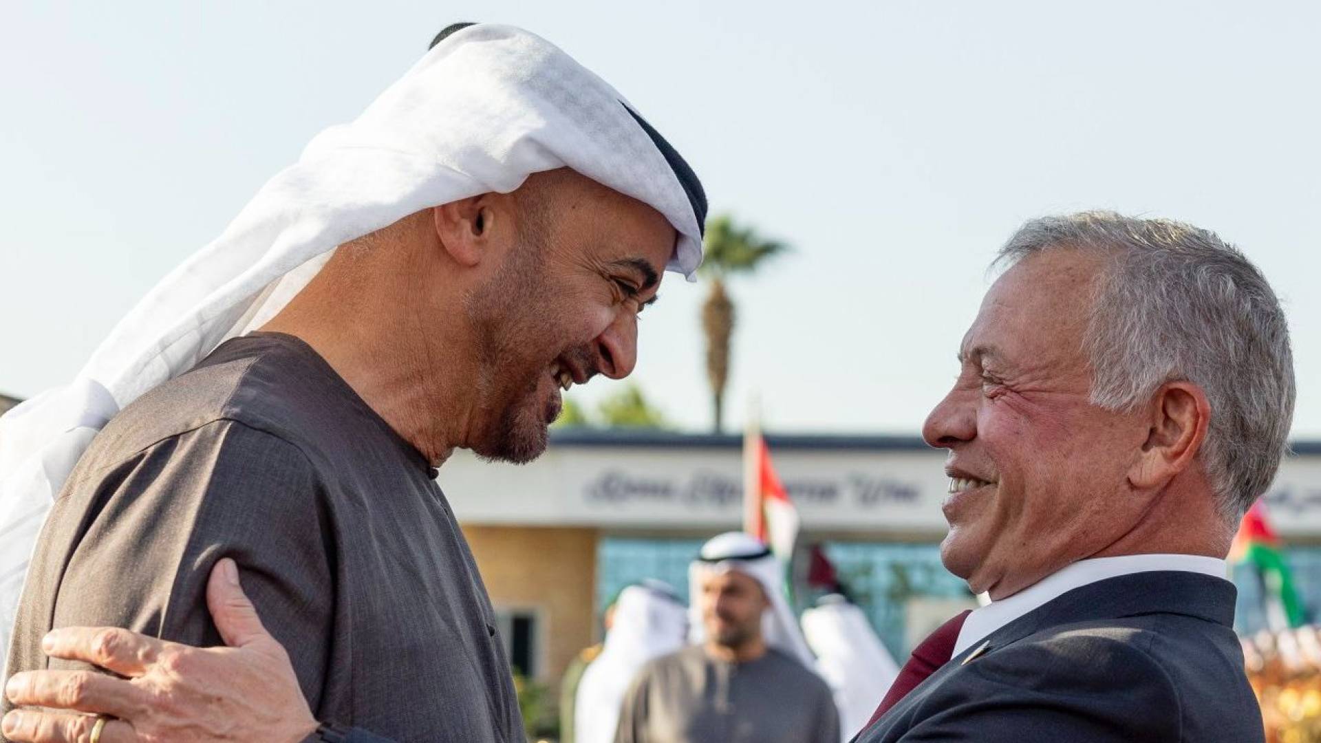 جلالة الملك عبدﷲ الثاني و الشيخ محمد بن زايد آل نهيان، رئيس دولة الإمارات العربية المتحدة