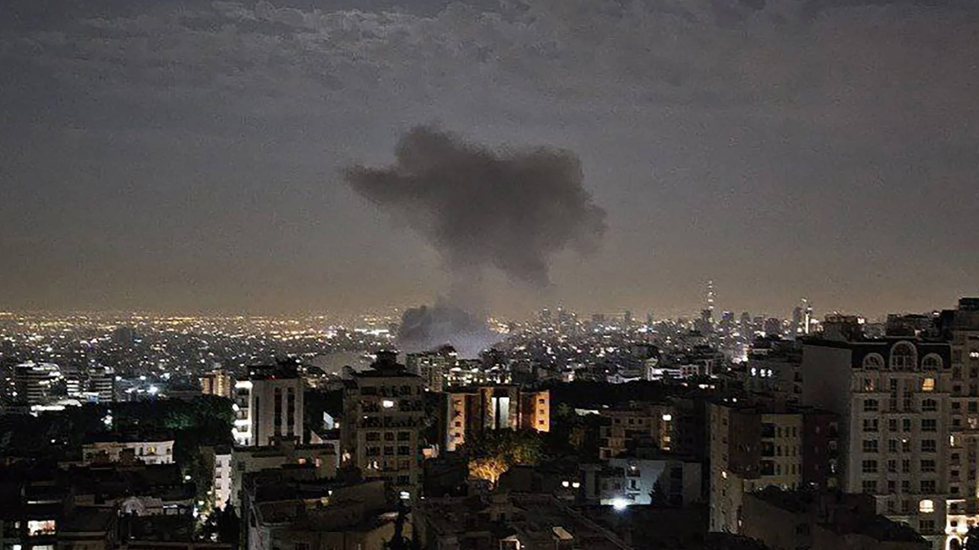 القصف على إيران